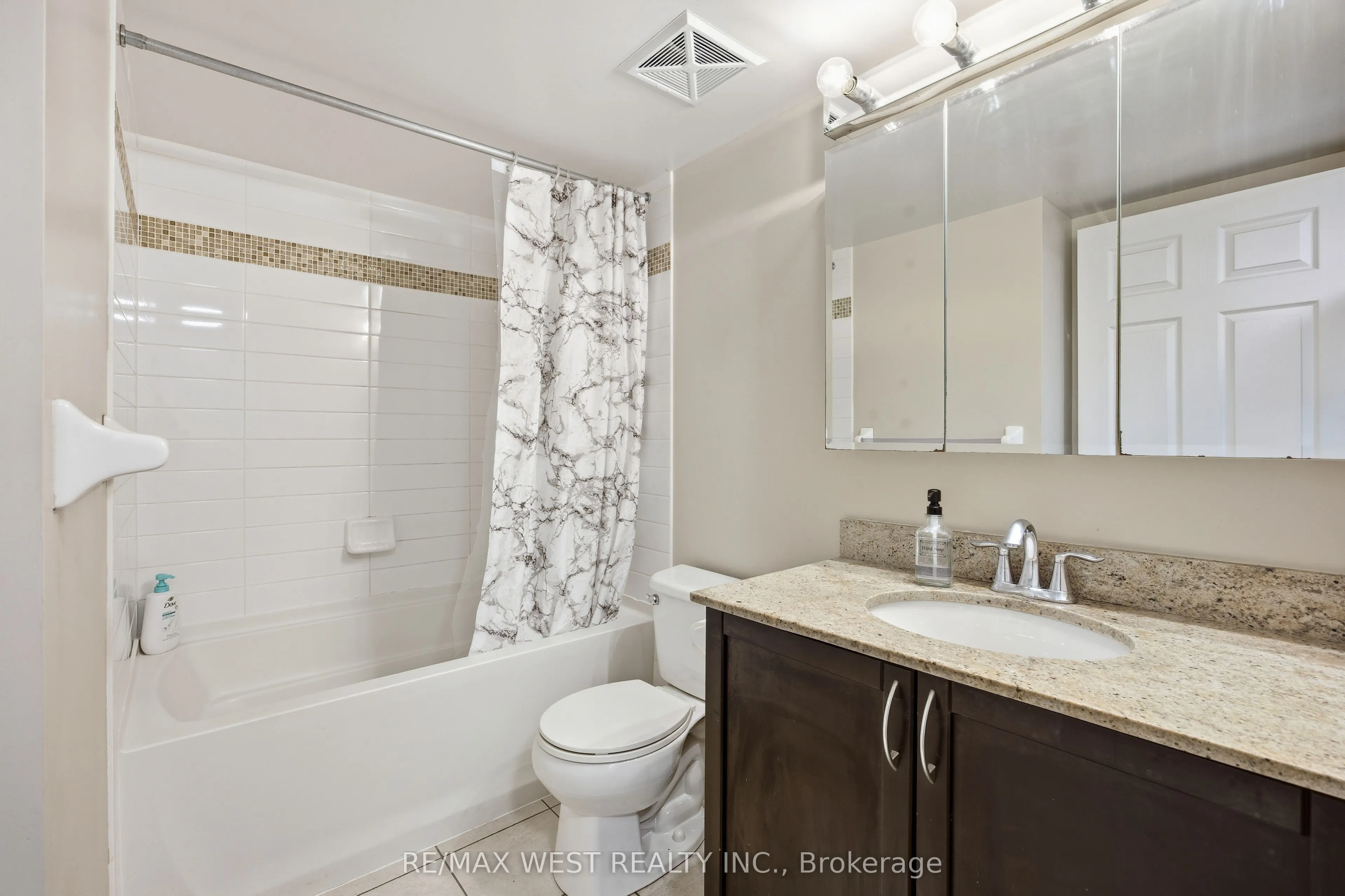 75 King William Crescent, #407