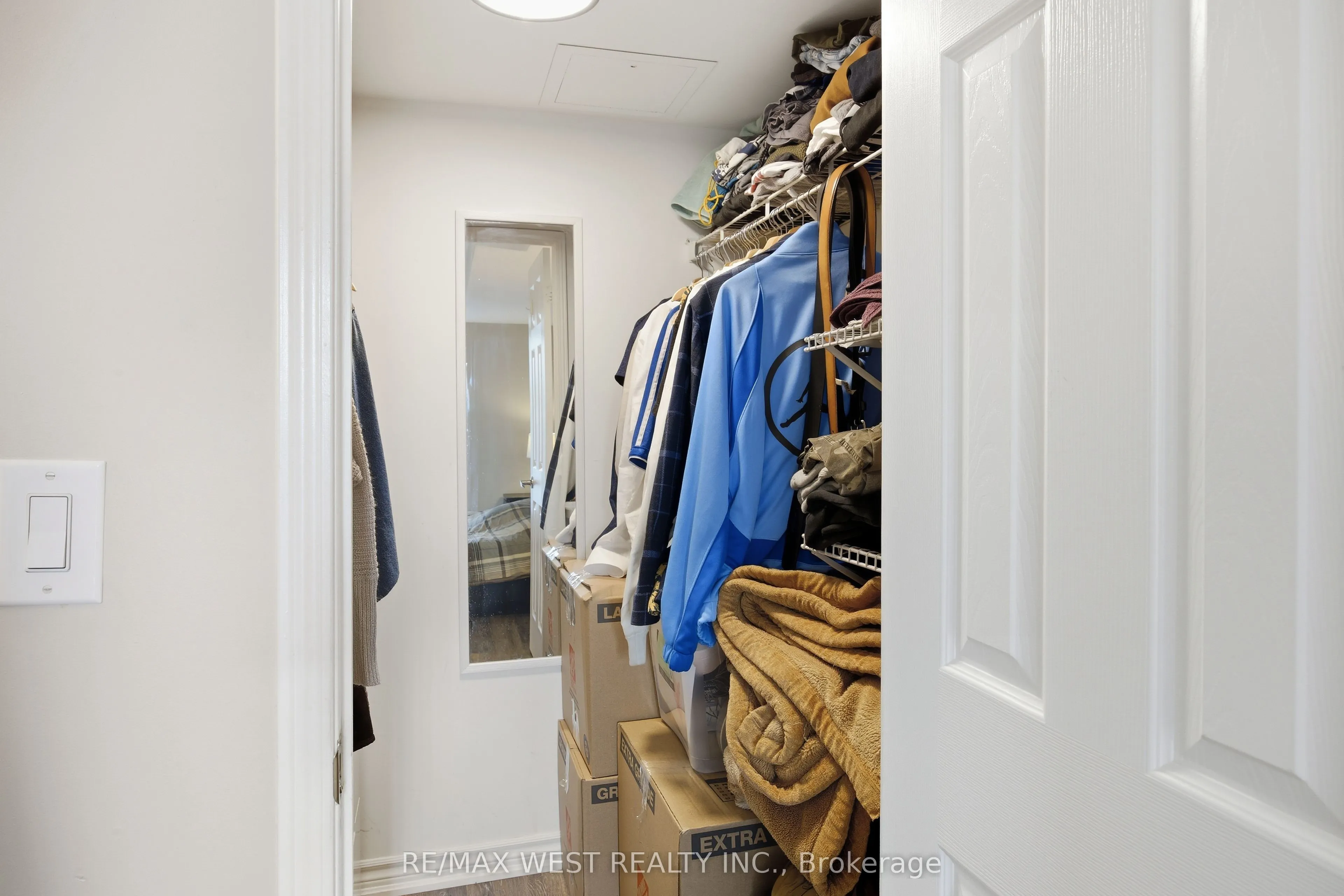 75 King William Crescent, #407