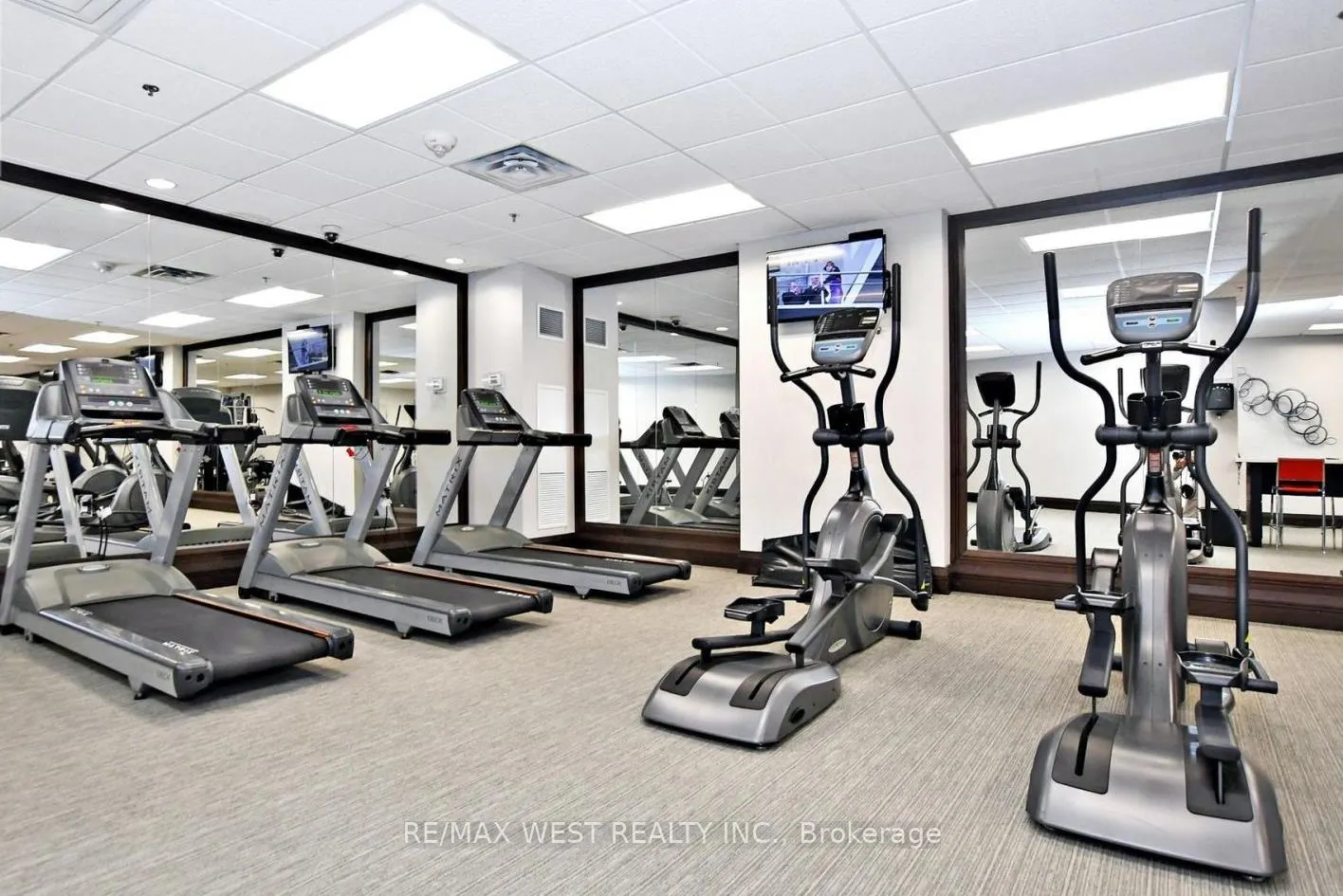 75 King William Crescent, #407