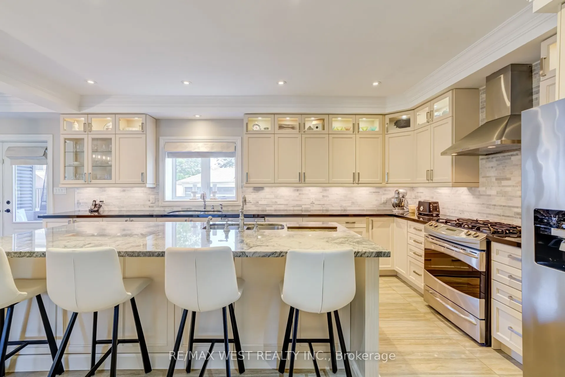 108 Hambly Avenue