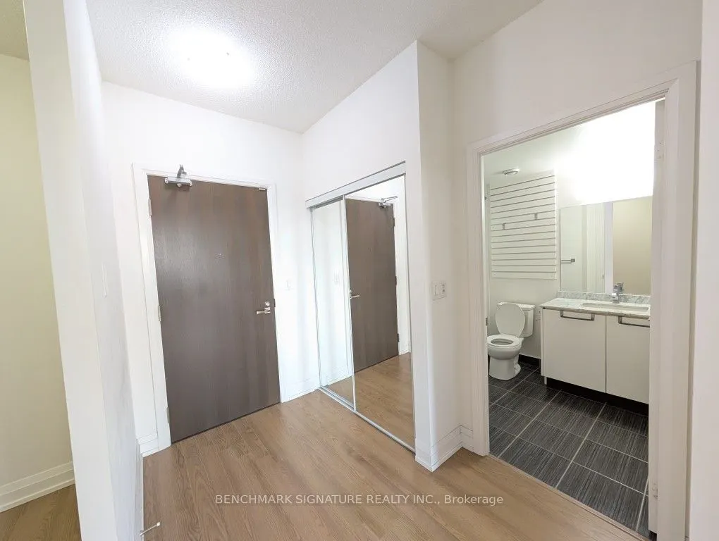 7171 Yonge Street, #616