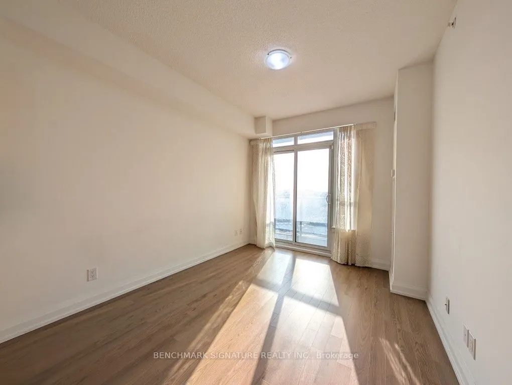 7171 Yonge Street, #616