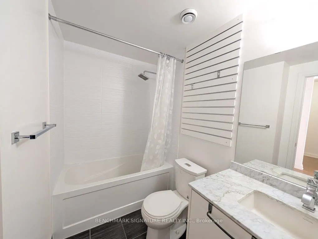 7171 Yonge Street, #616