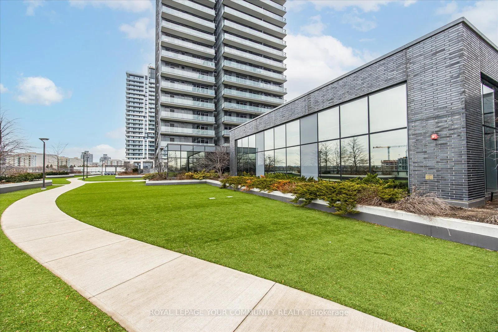 55 Oneida Crescent, #509
