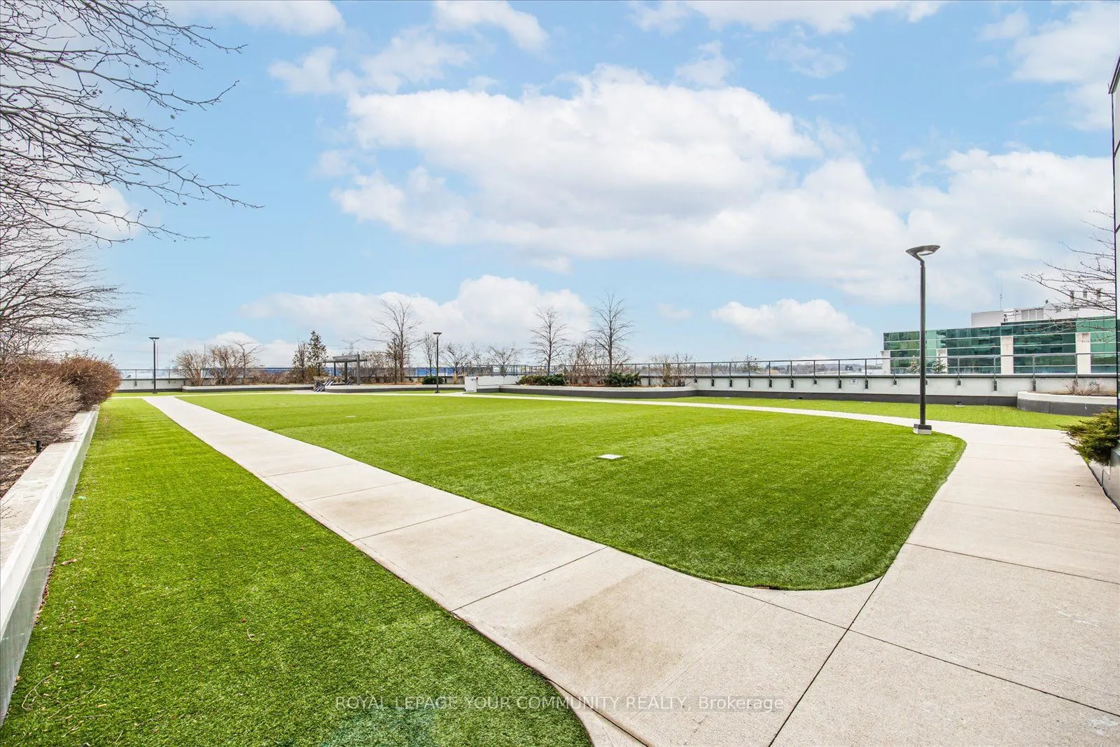 55 Oneida Crescent, #509