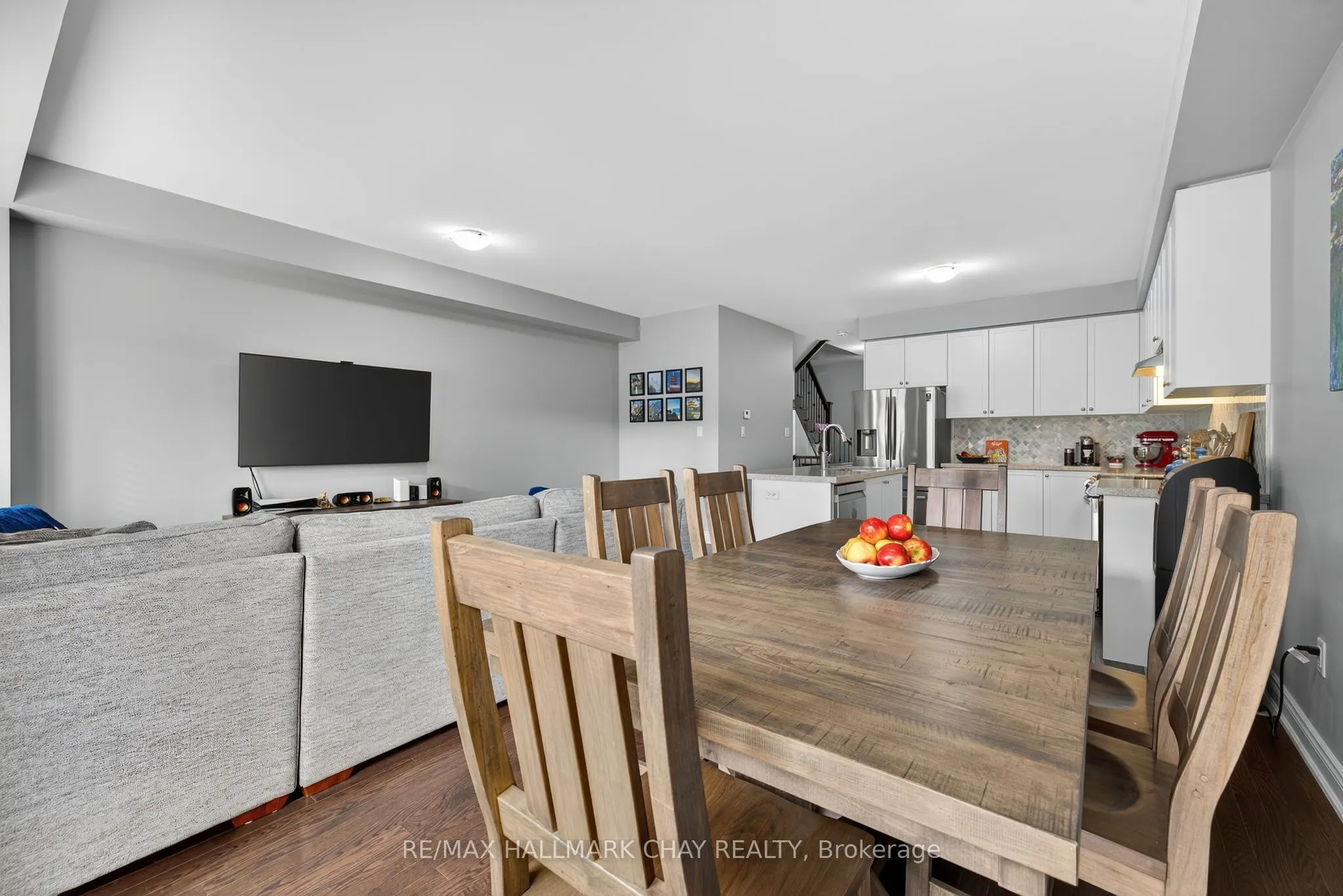 45 Lorne Thomas Place