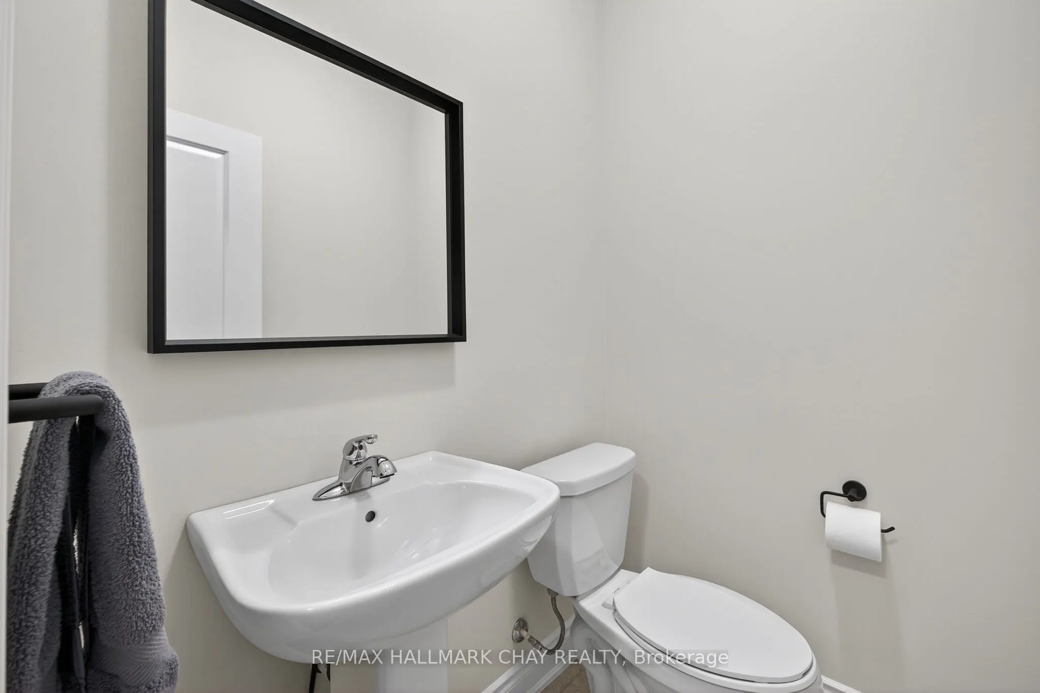 45 Lorne Thomas Place
