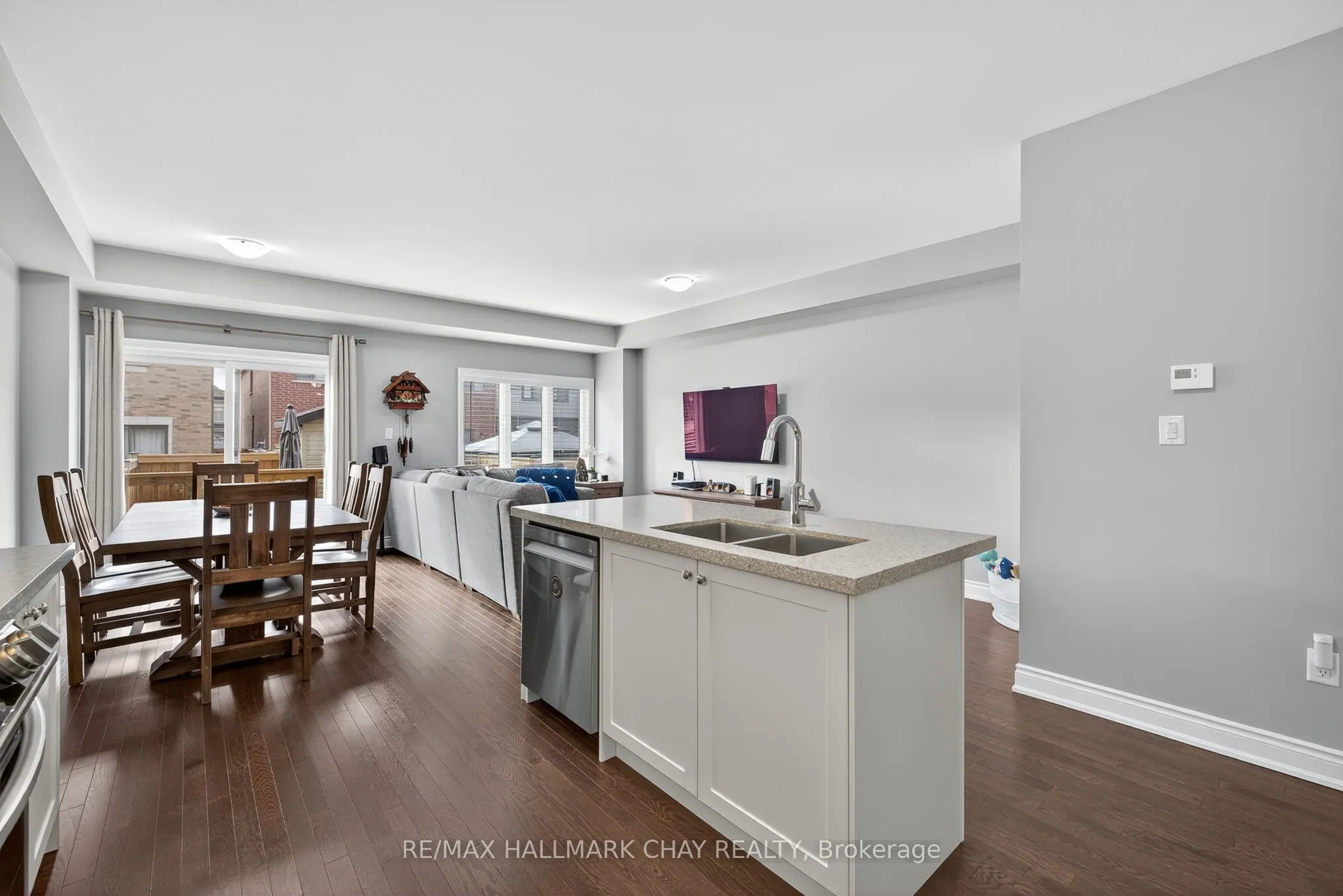 45 Lorne Thomas Place