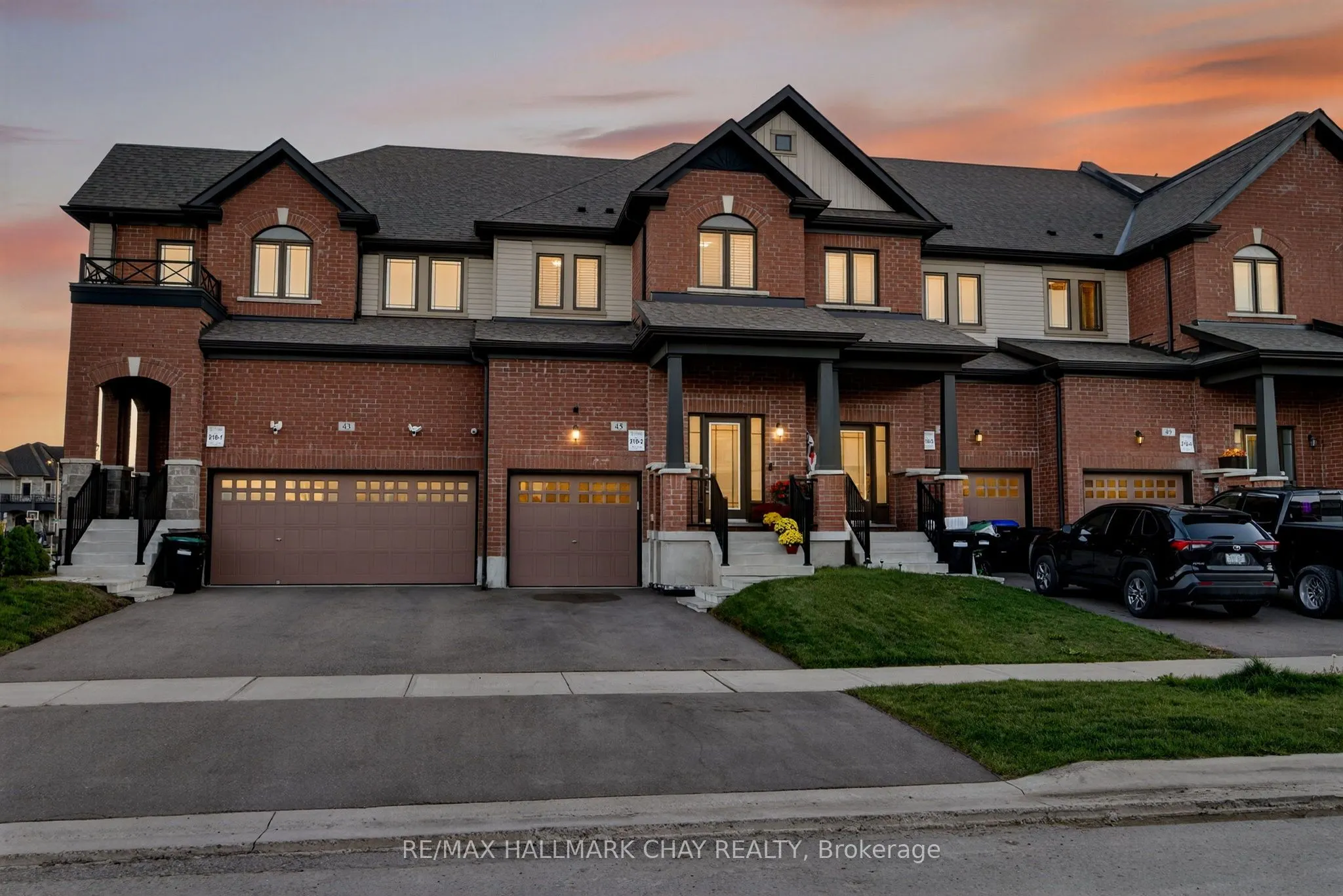 45 Lorne Thomas Place