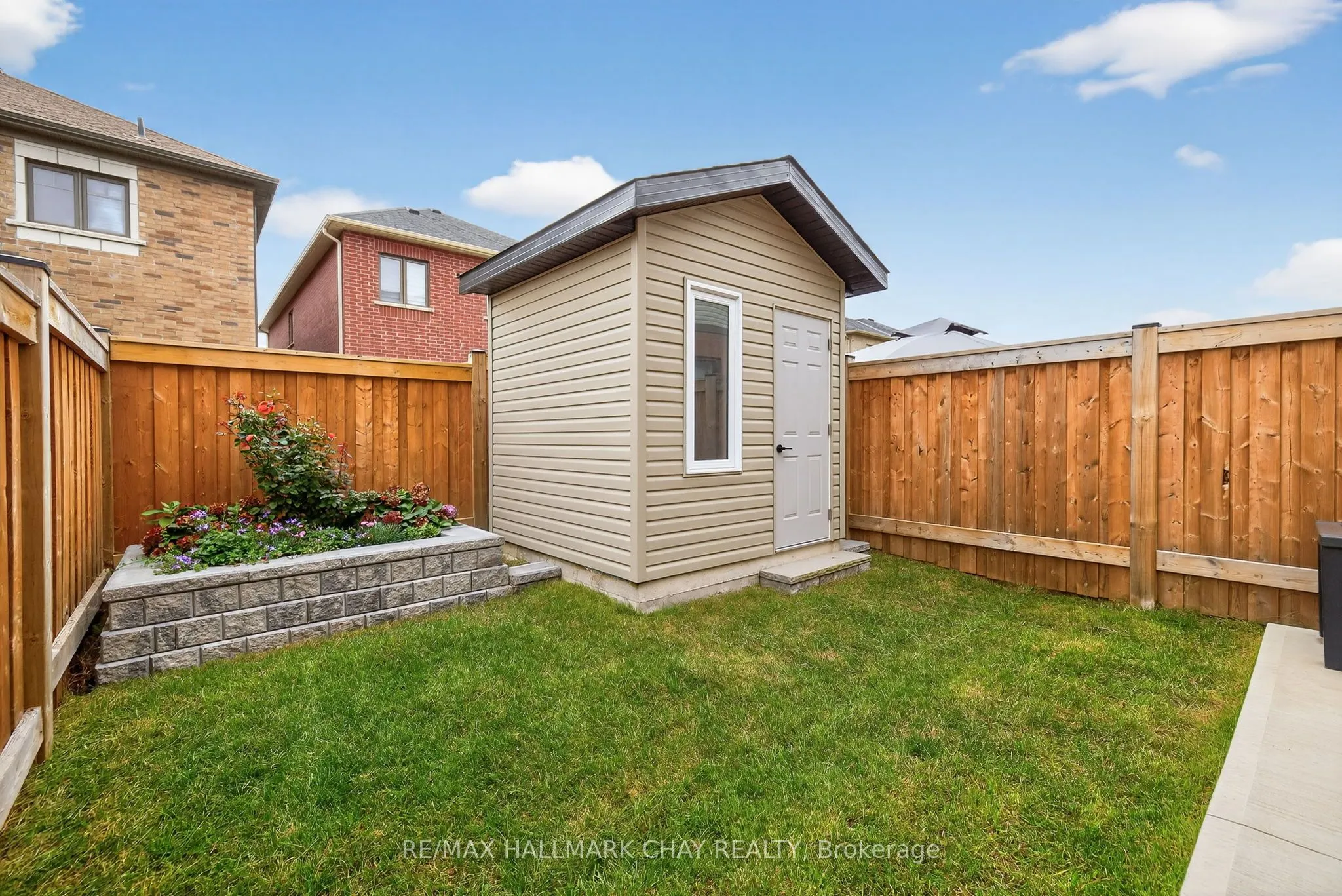 45 Lorne Thomas Place