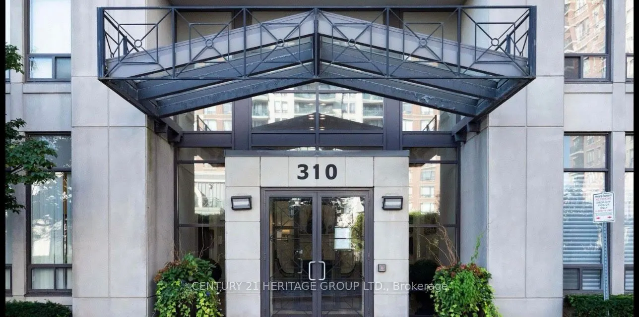 310 Red Maple Road, #809