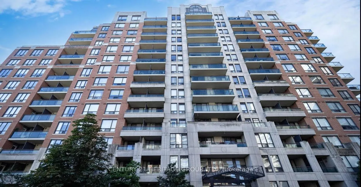 310 Red Maple Road, #809