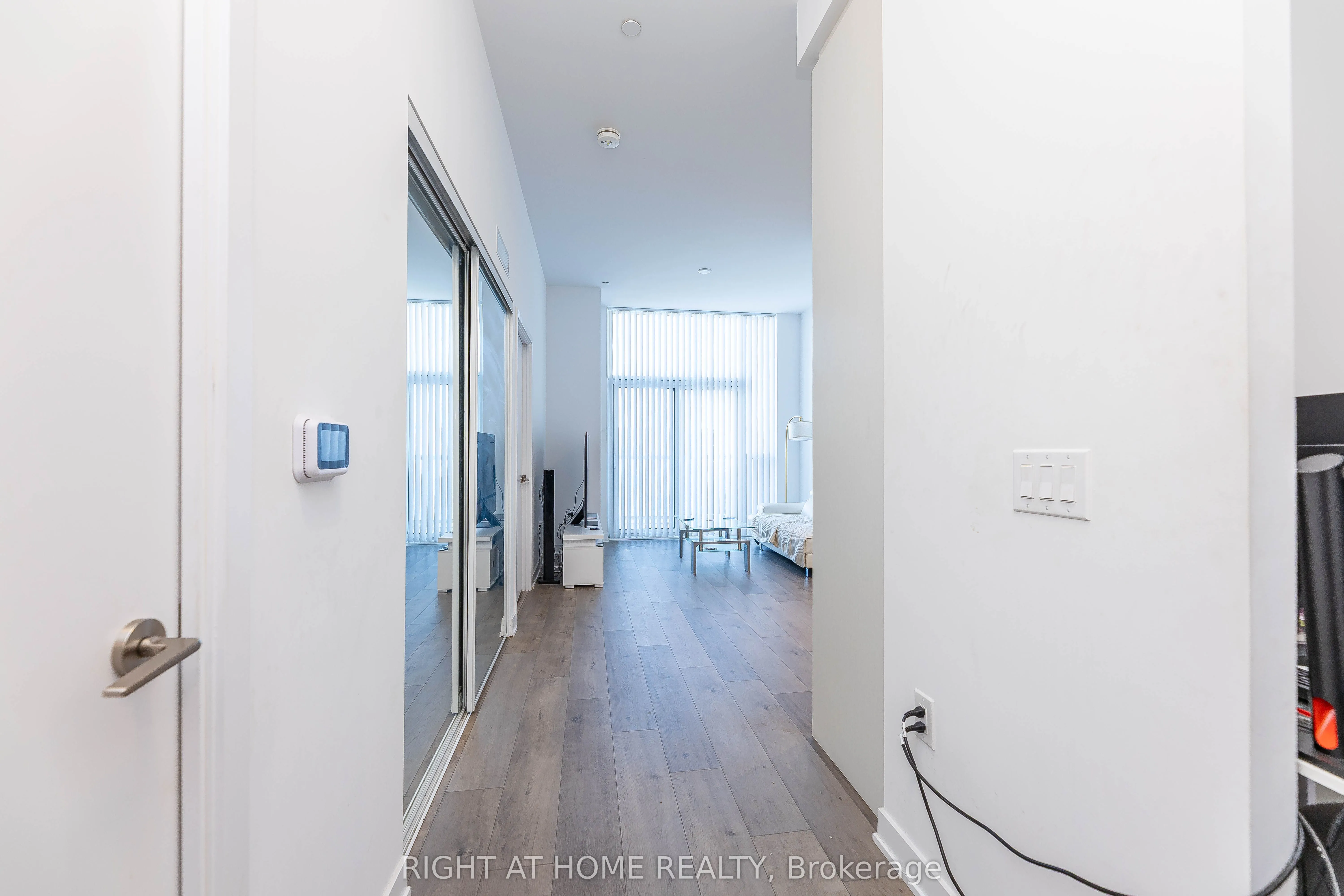 60 Honeycrisp Crescent, #212