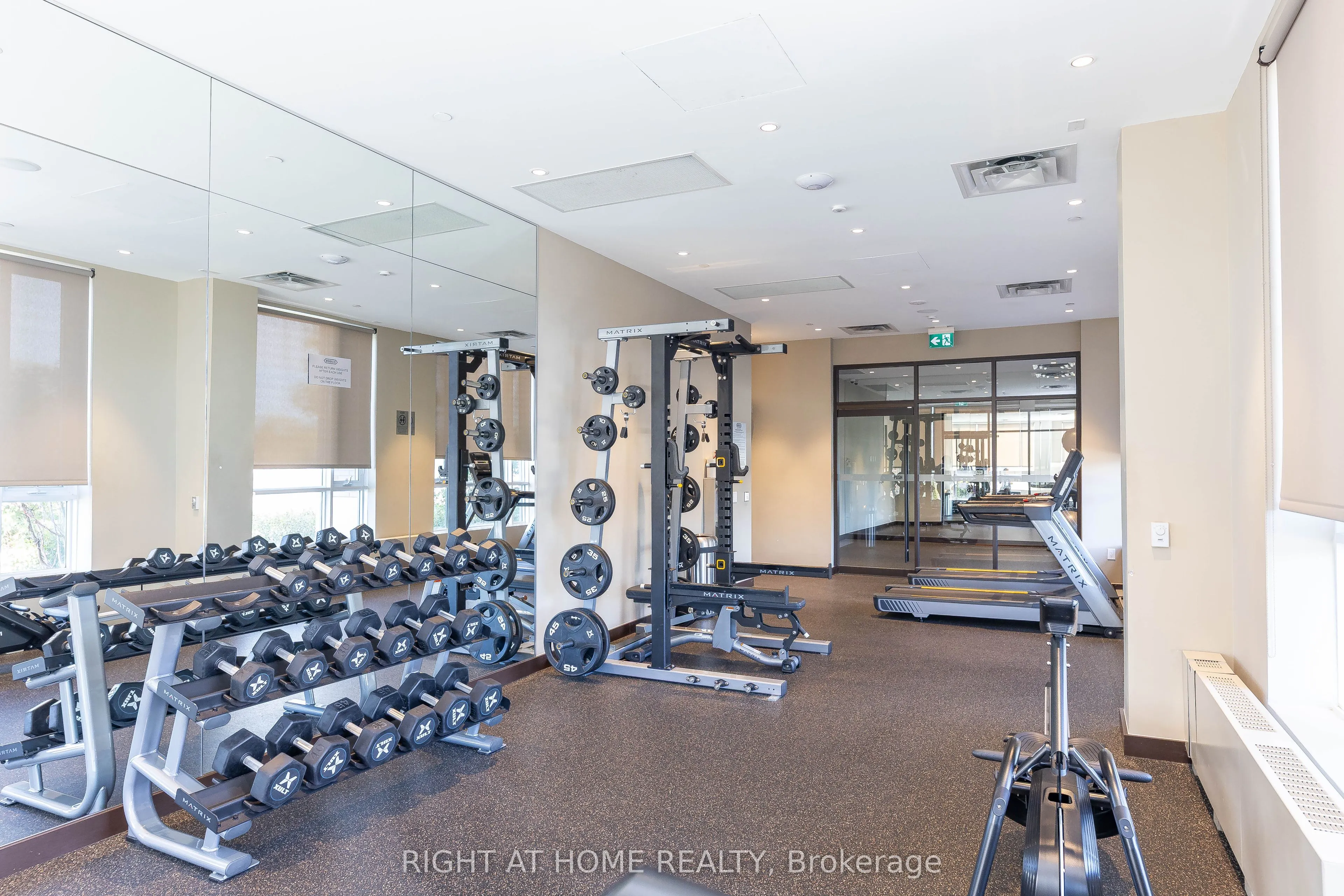 60 Honeycrisp Crescent, #212