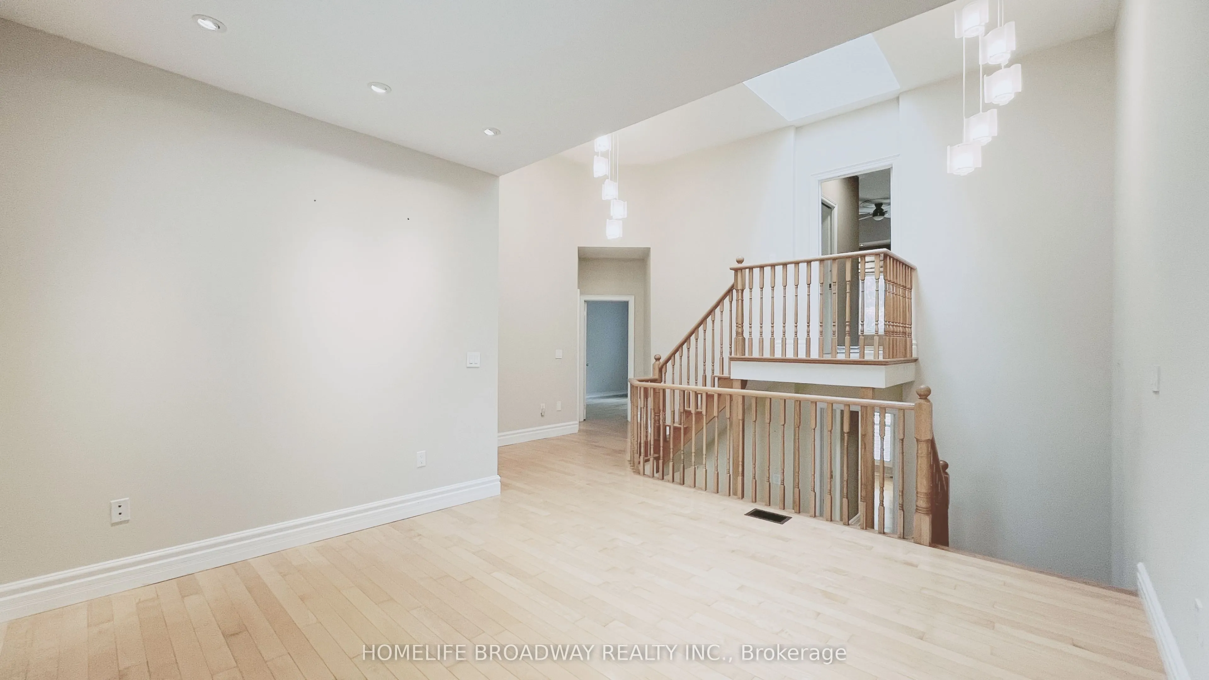 9133 Bayview Avenue, #TH25