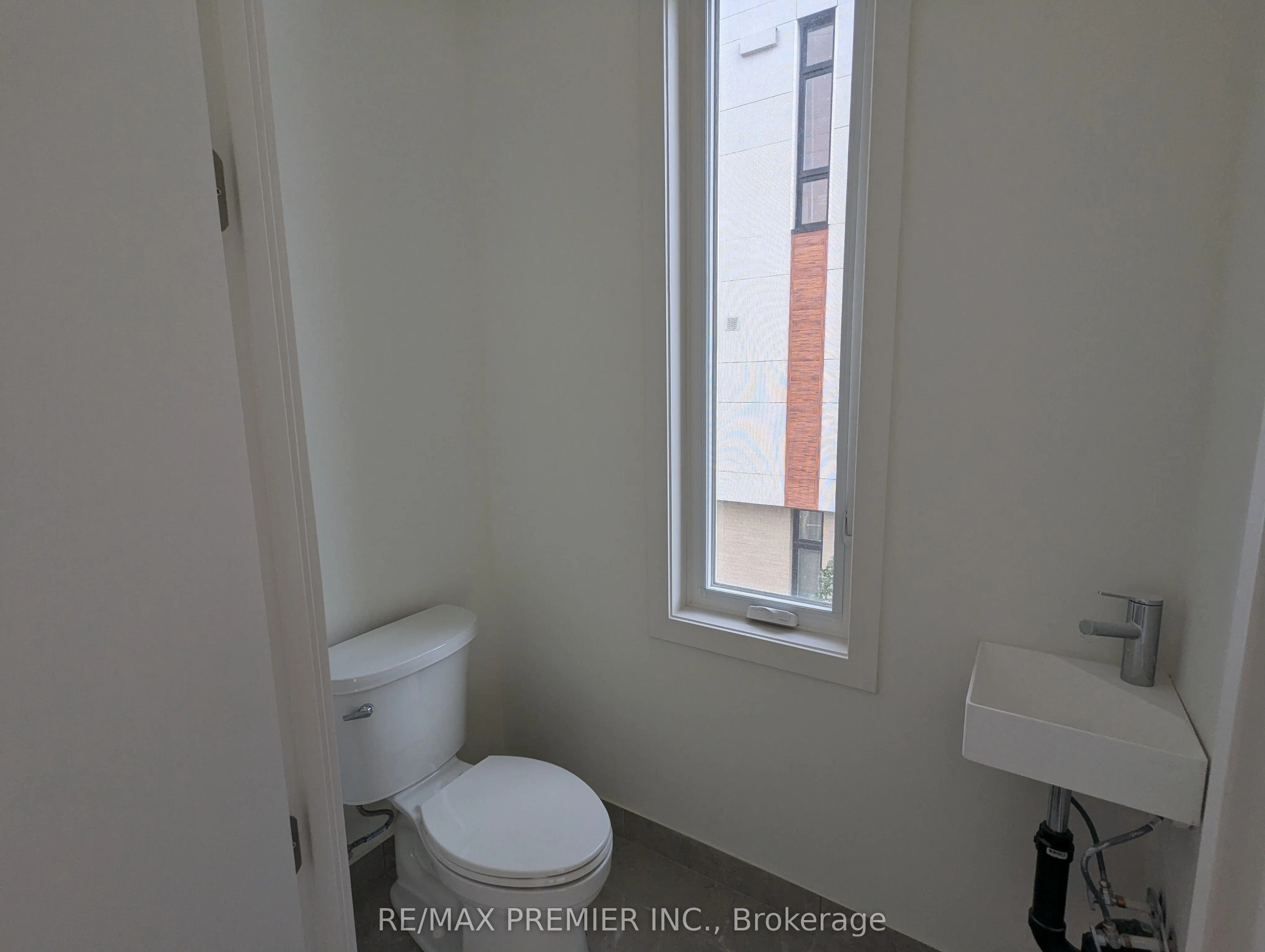 9 Steckley House Lane, #502