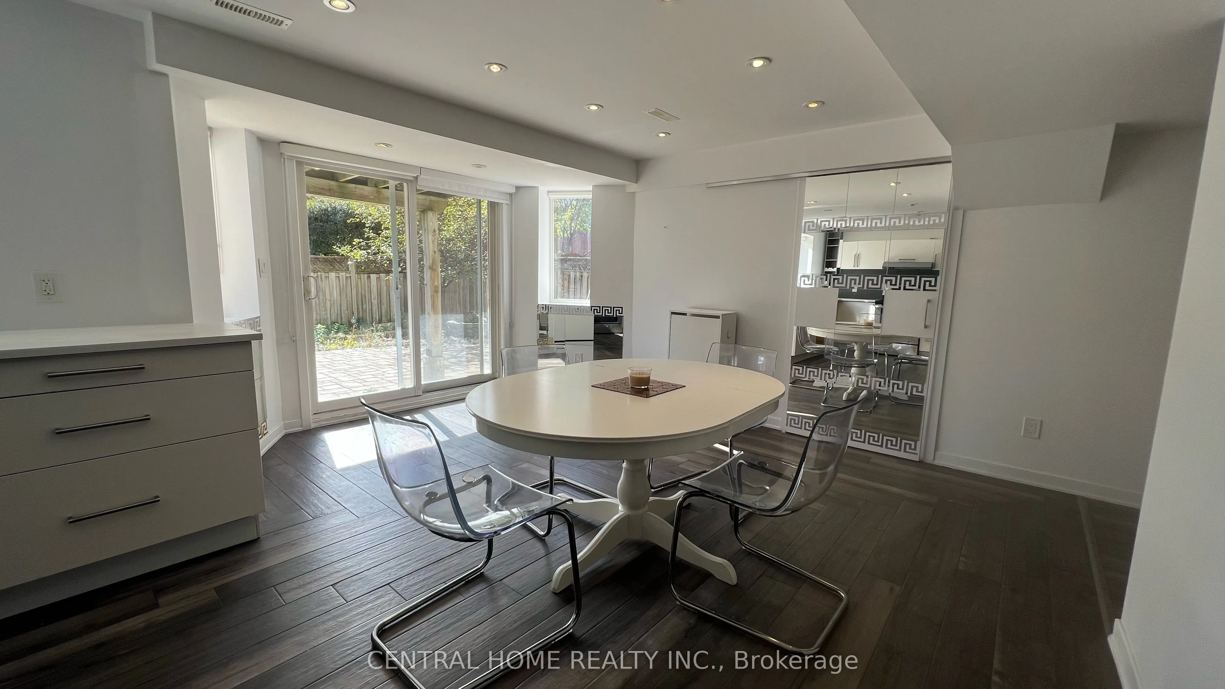 147 Jefferson forest Drive S, #Basmt.