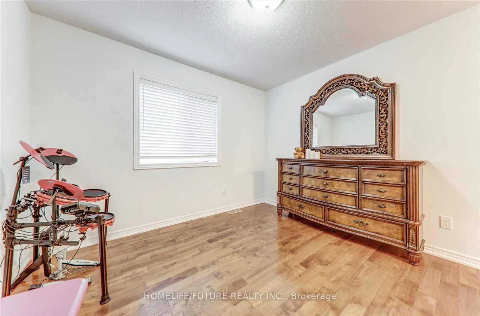 149 Stonechurch Crescent