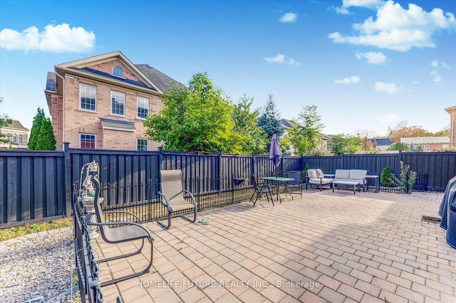 149 Stonechurch Crescent