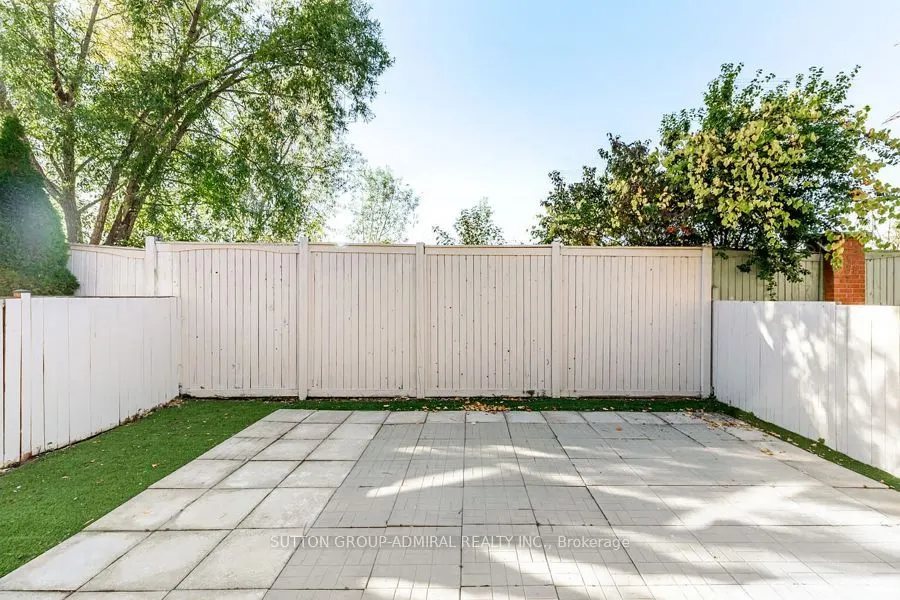 105 Prairie Dunes Place