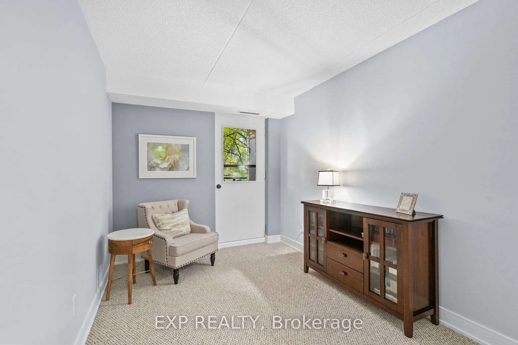 15390 Yonge Street, #203