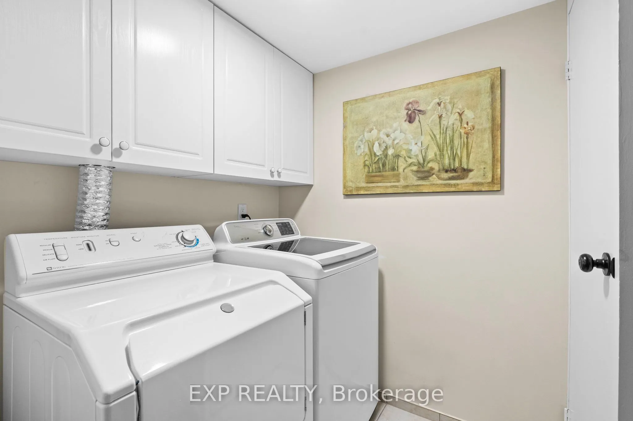 15390 Yonge Street, #203