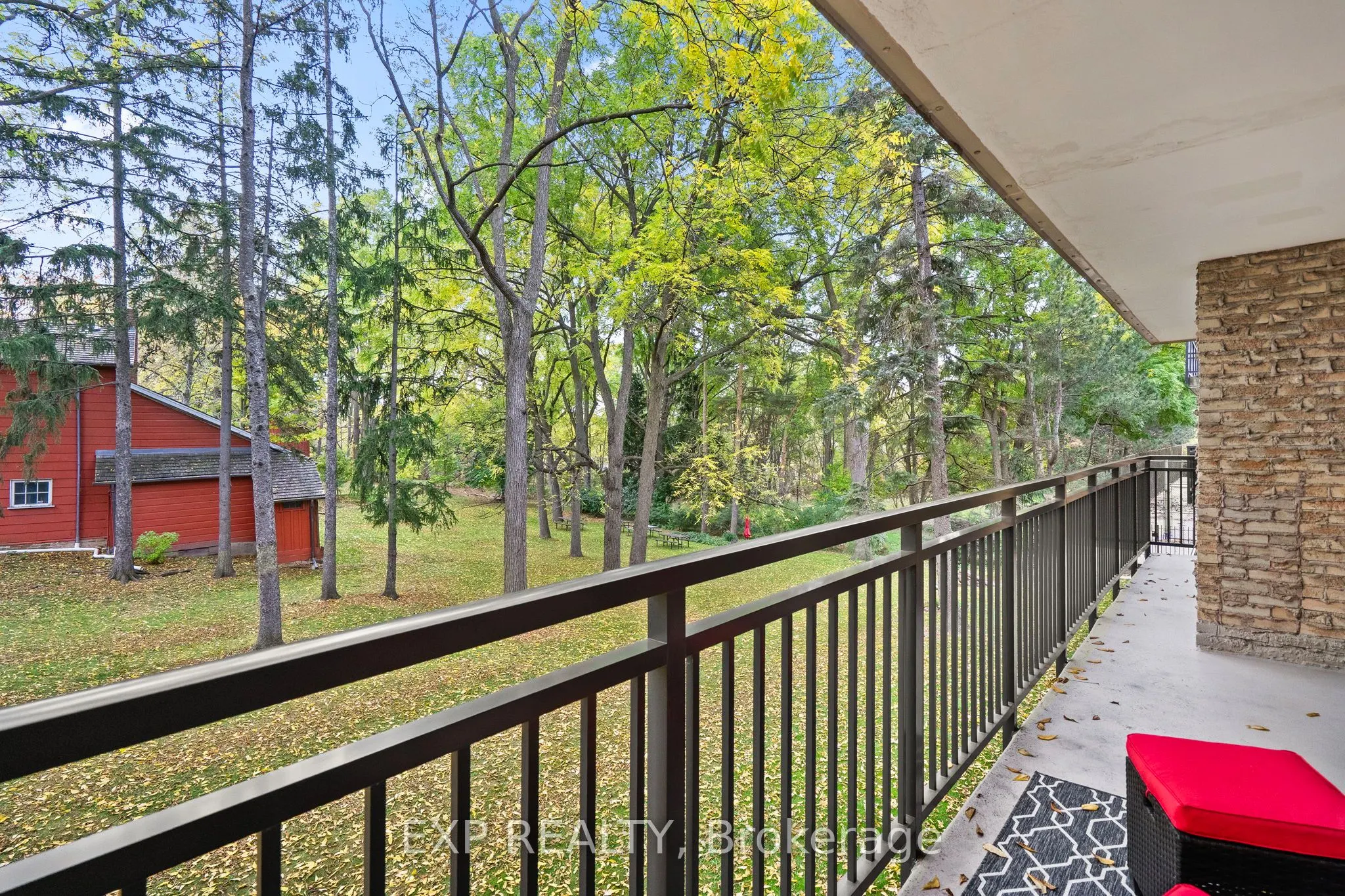 15390 Yonge Street, #203