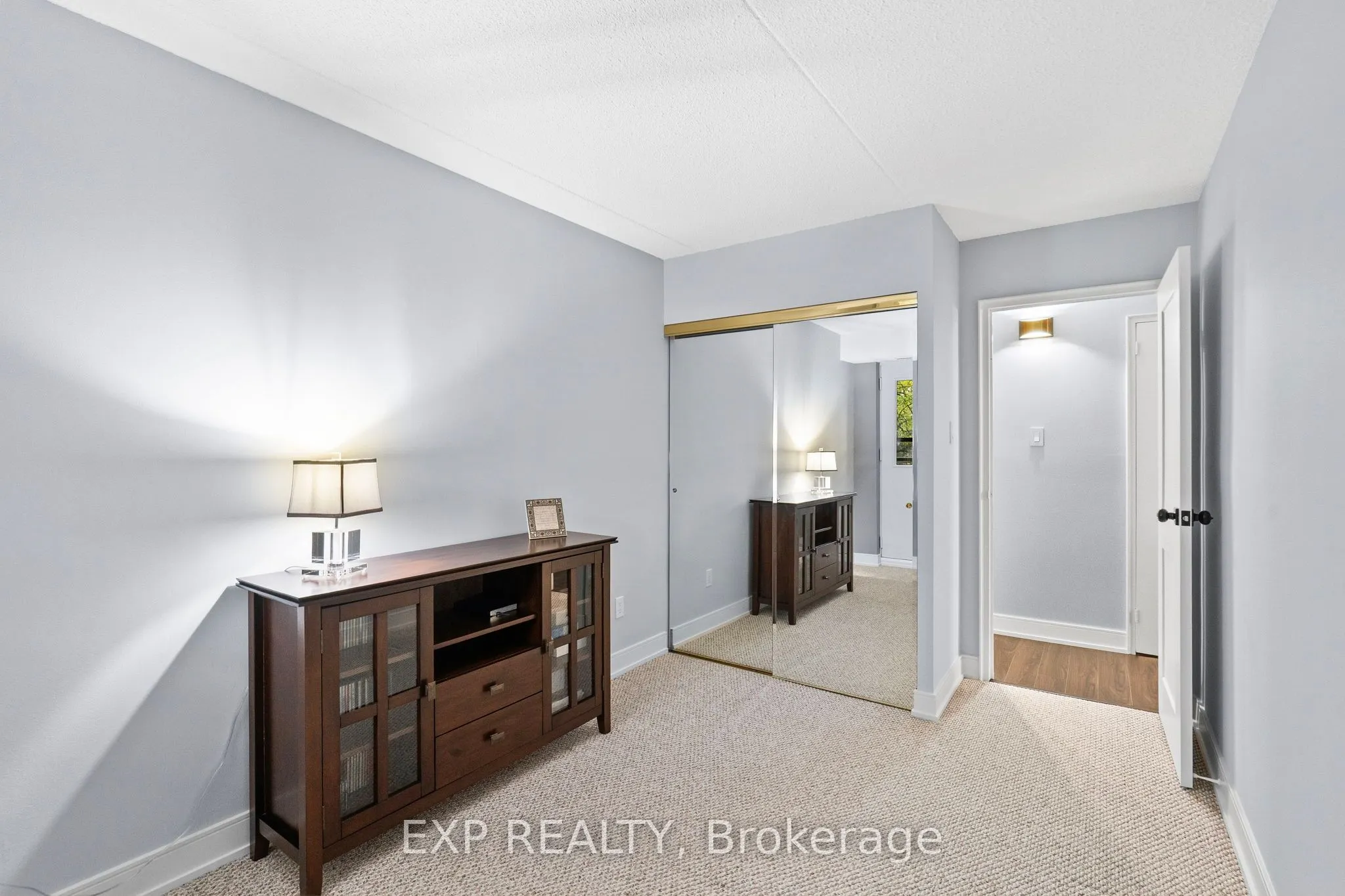 15390 Yonge Street, #203