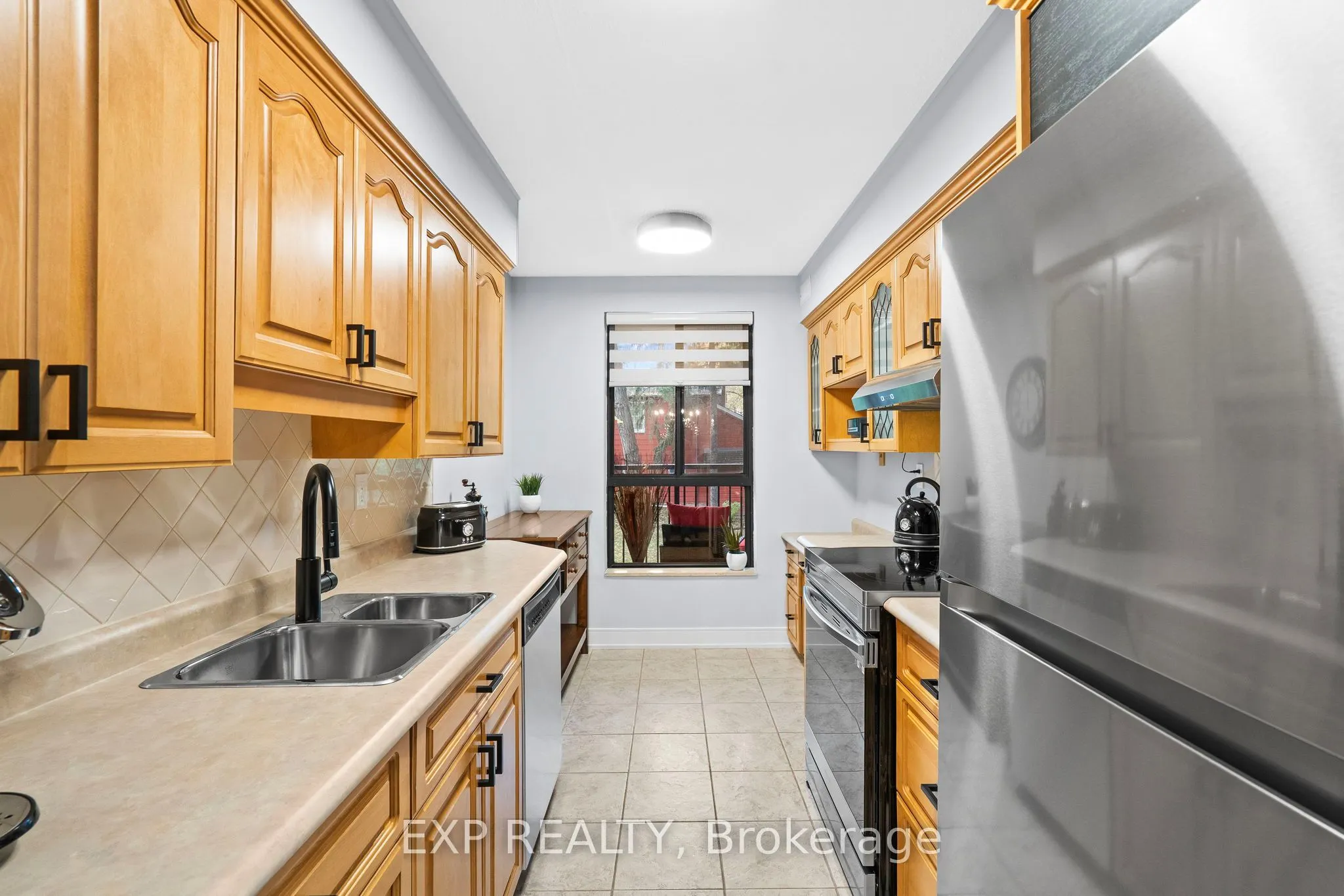 15390 Yonge Street, #203