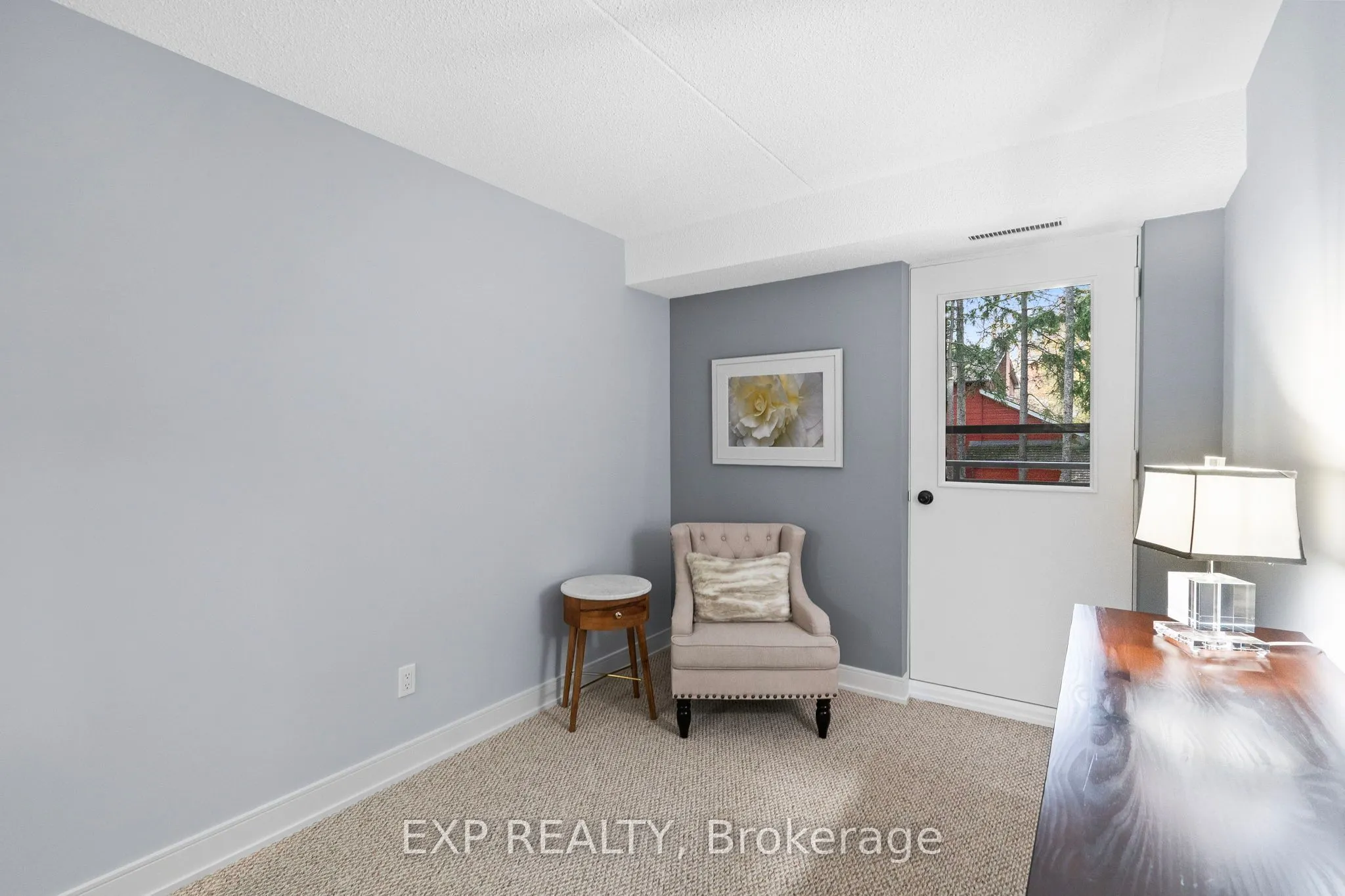 15390 Yonge Street, #203