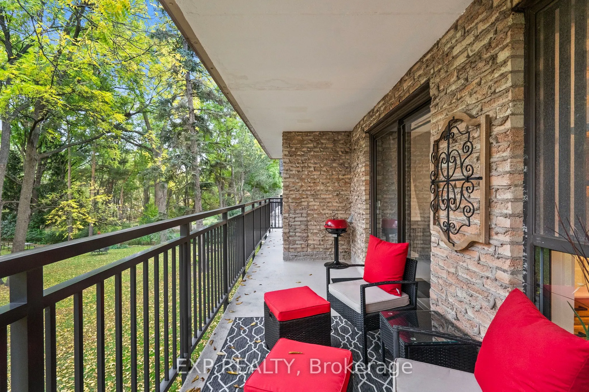 15390 Yonge Street, #203