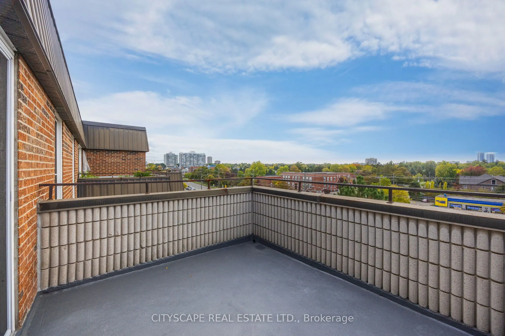 16 Elgin Street, #301