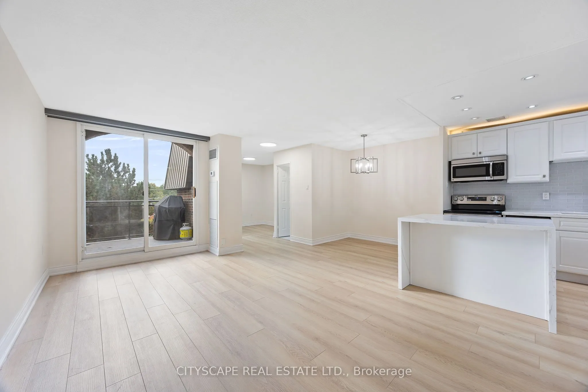 16 Elgin Street, #301