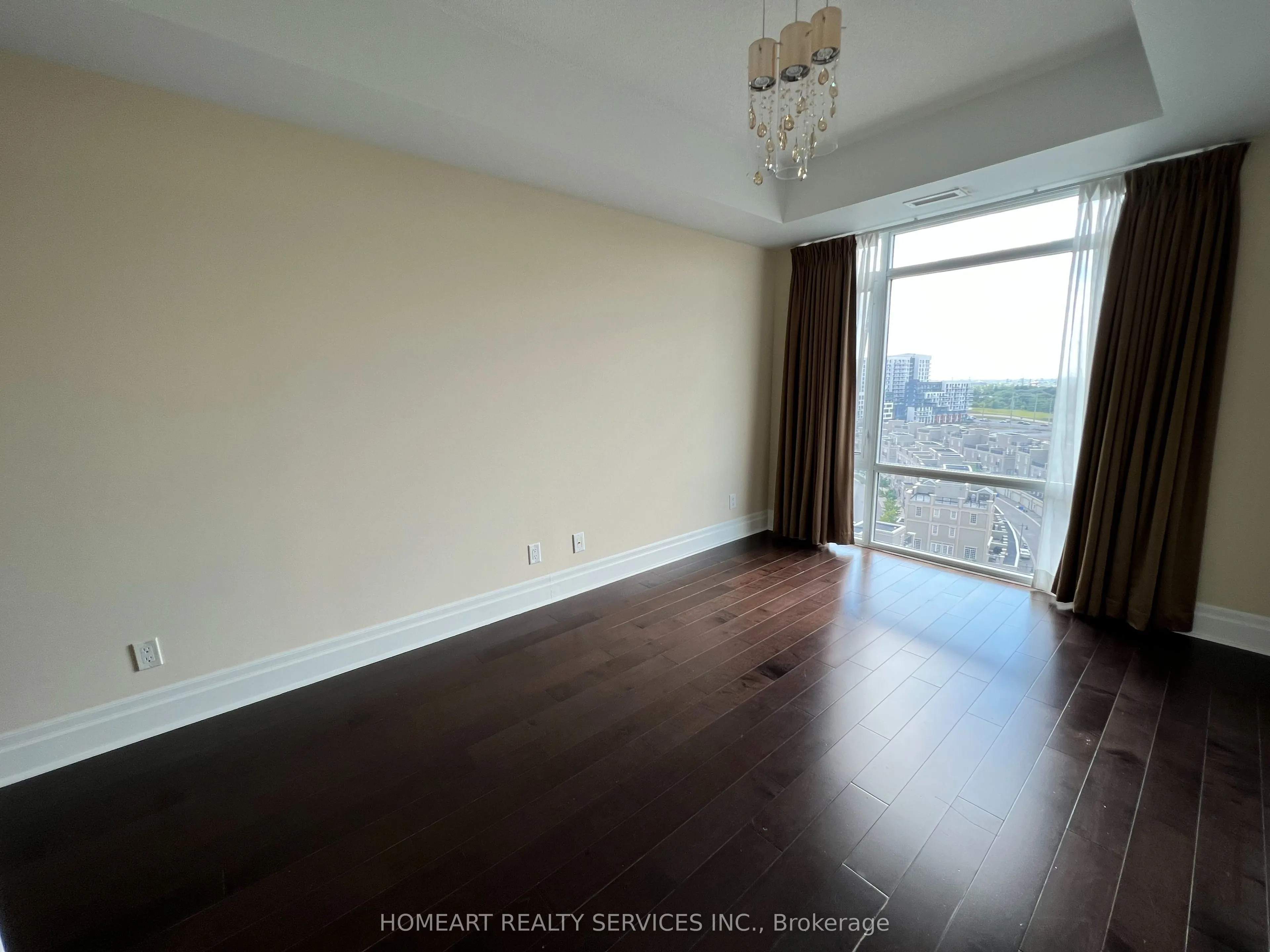 151 Upper Duke Crescent, #1102