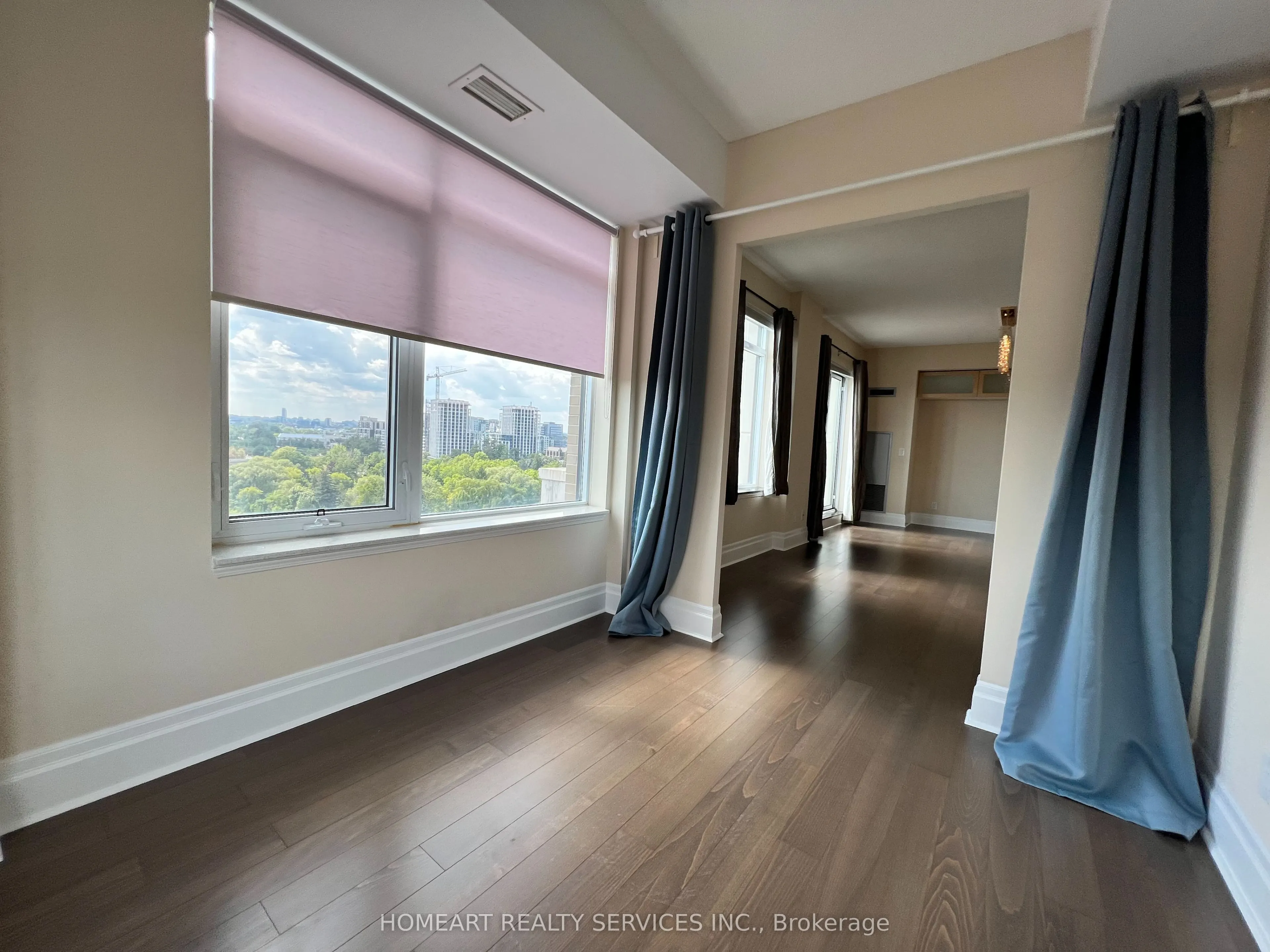 151 Upper Duke Crescent, #1102