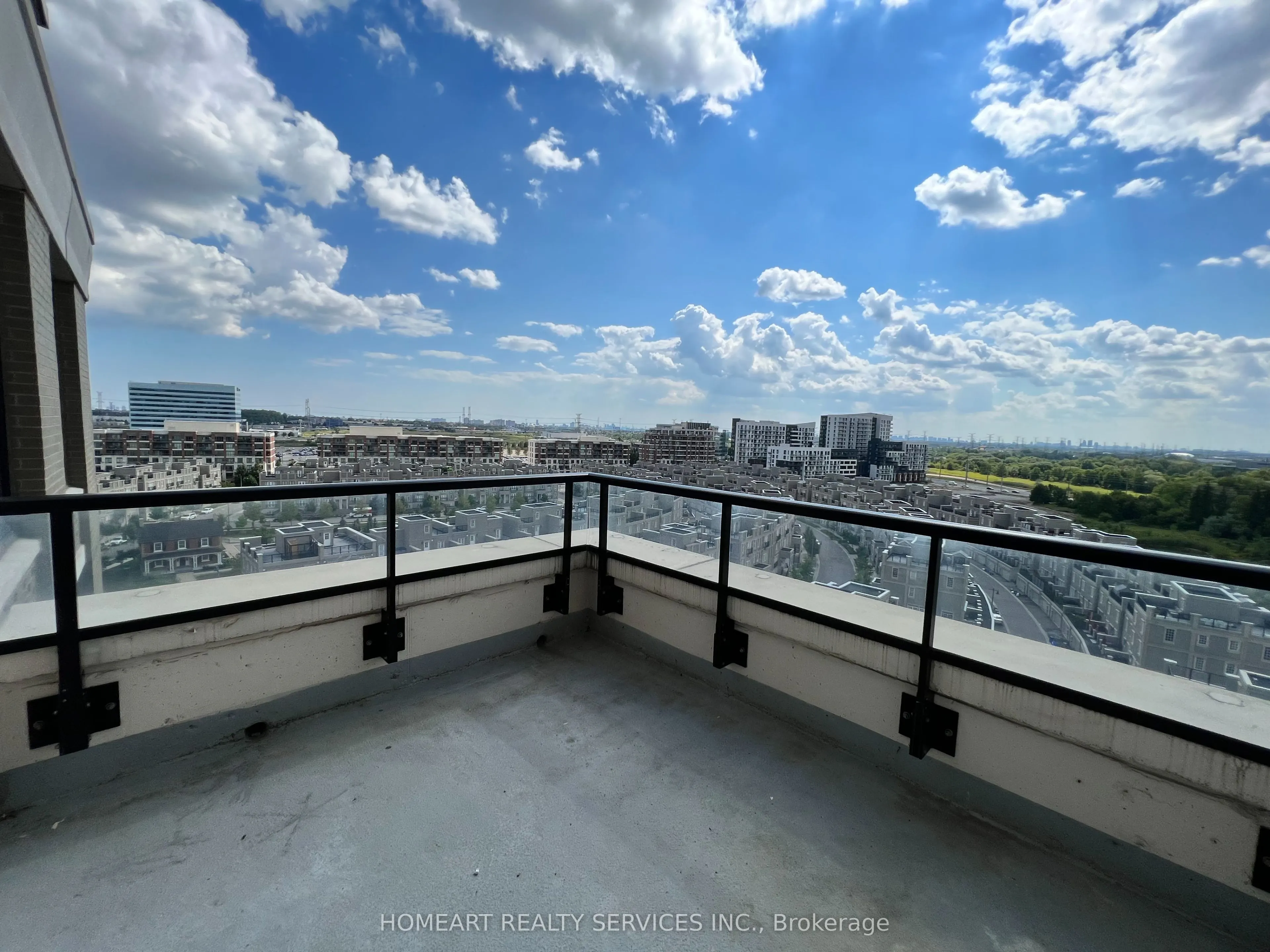 151 Upper Duke Crescent, #1102