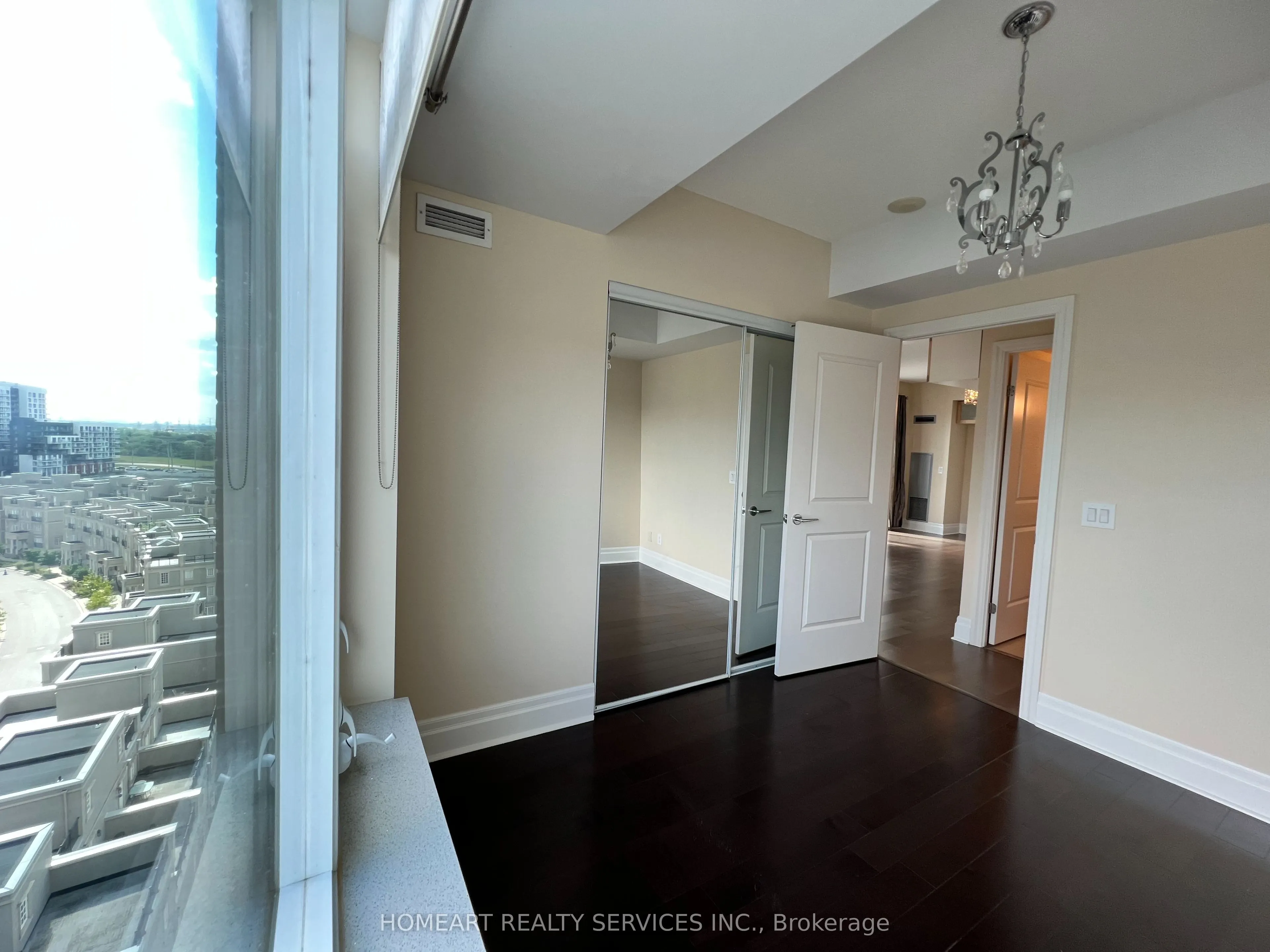 151 Upper Duke Crescent, #1102