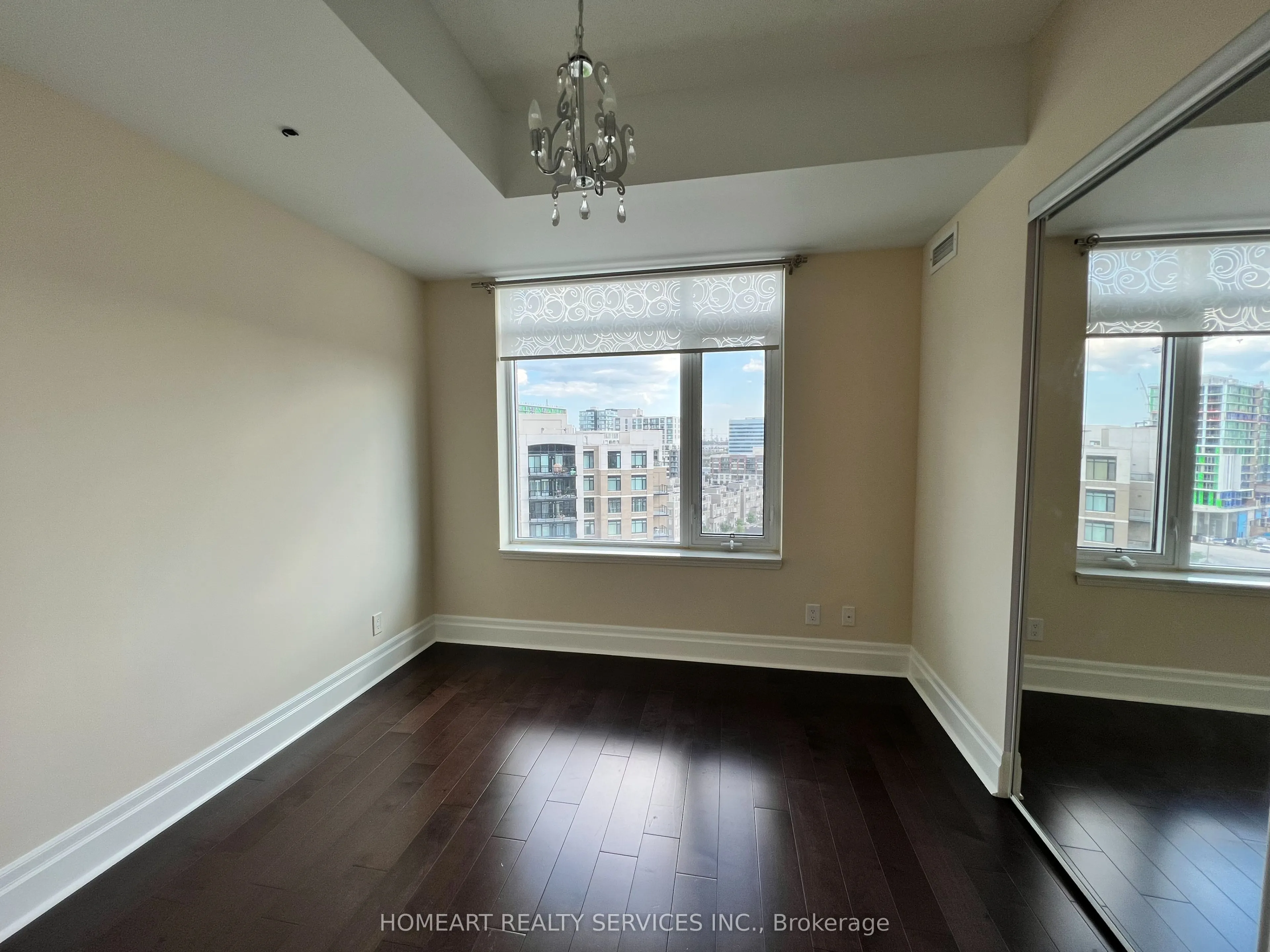 151 Upper Duke Crescent, #1102