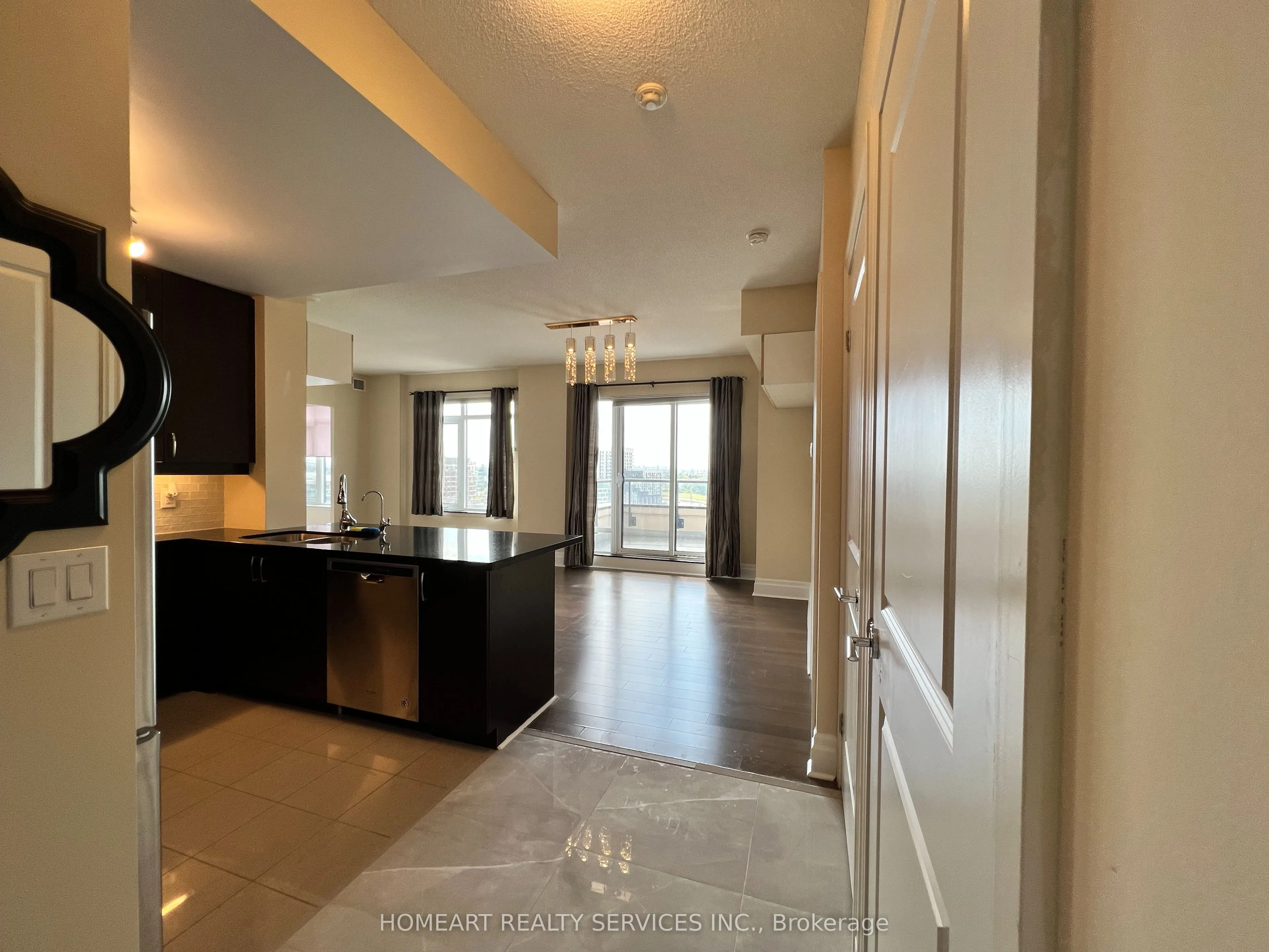 151 Upper Duke Crescent, #1102