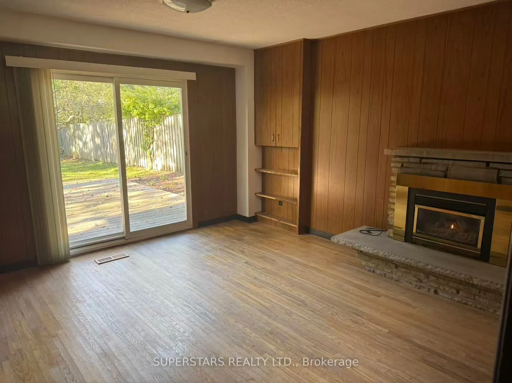 31 Fred Varley Drive