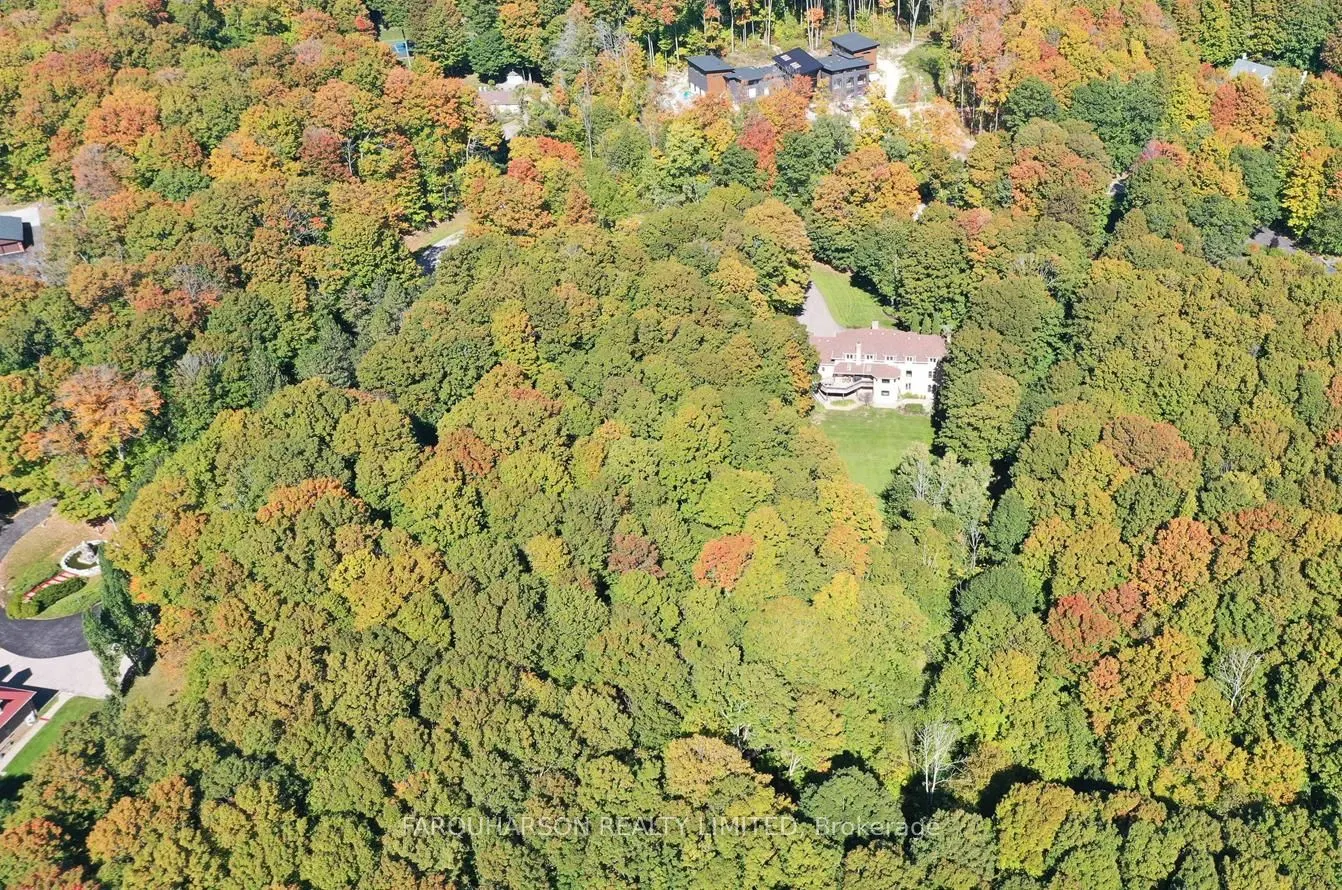 15 Skyridge Court