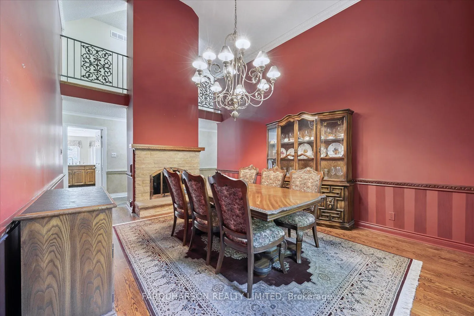 15 Skyridge Court
