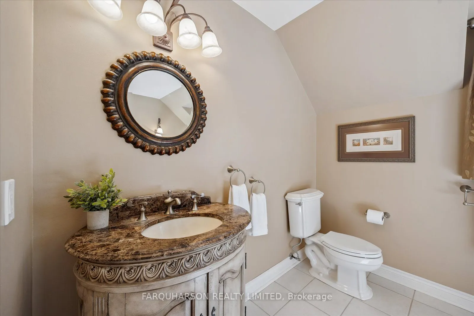 15 Skyridge Court