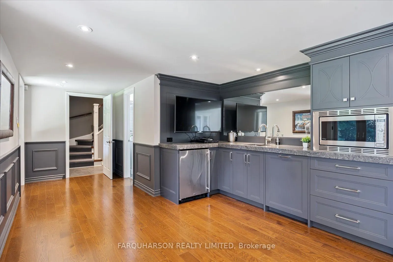 15 Skyridge Court
