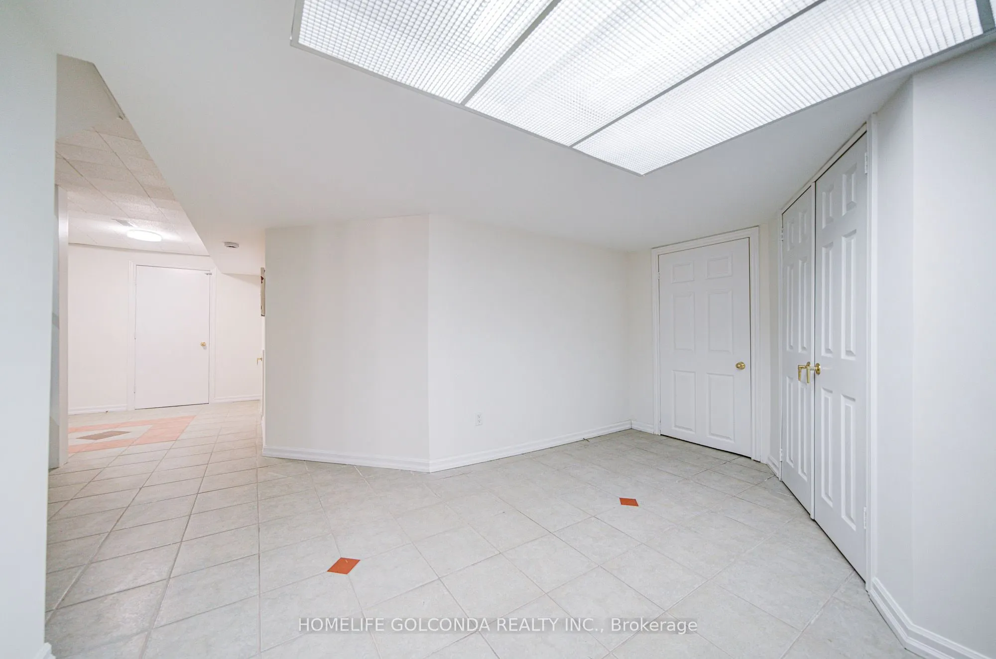 1362 Clarence Street