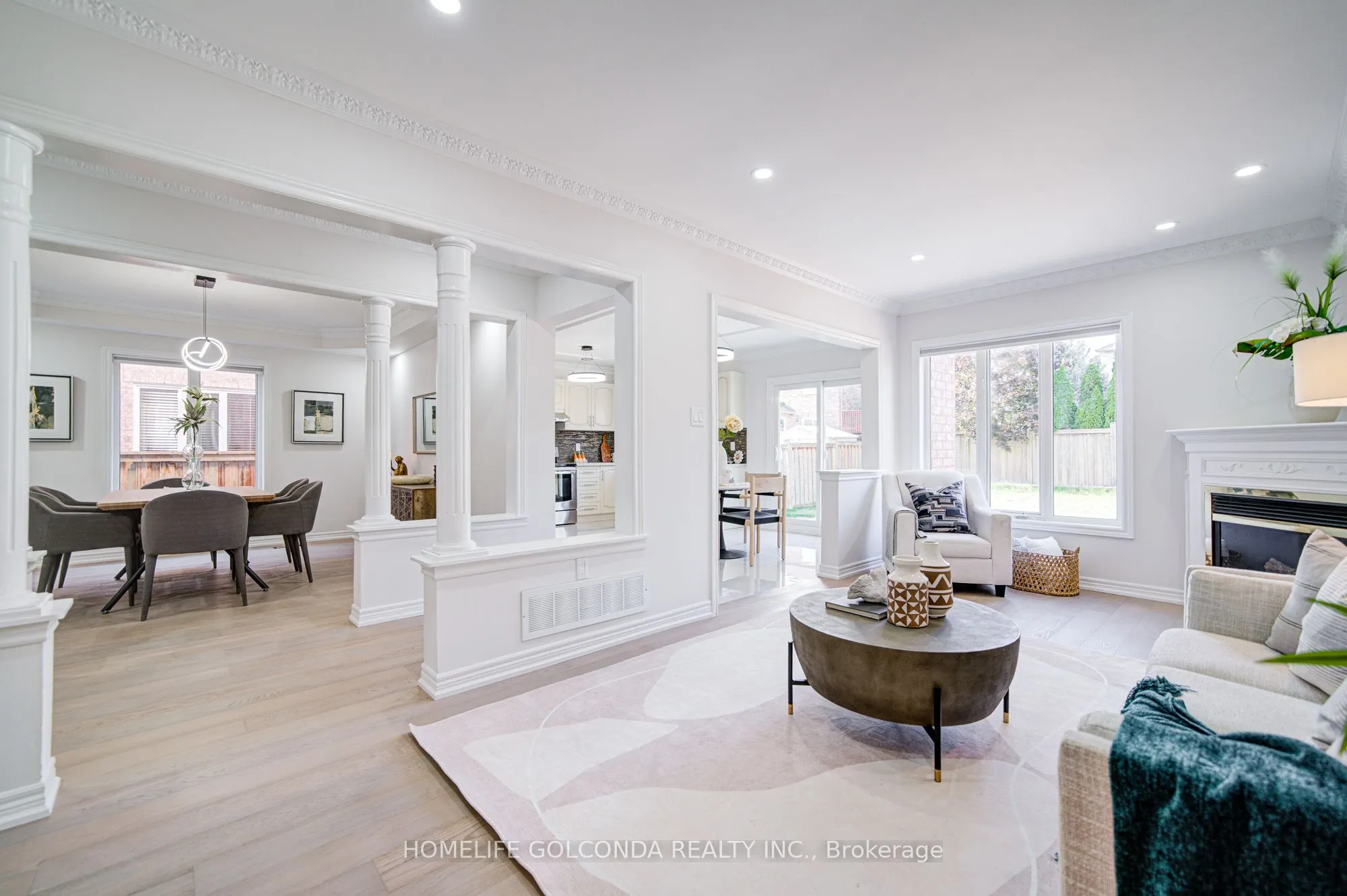 1362 Clarence Street