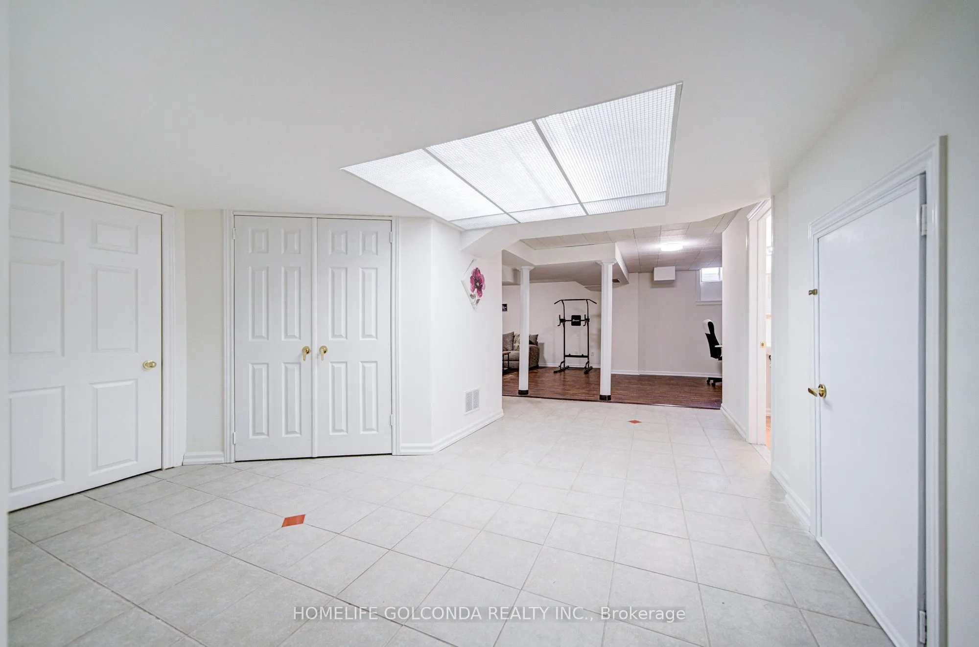 1362 Clarence Street