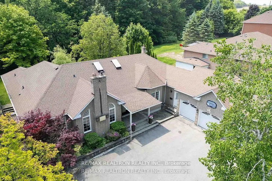 15 Treegrove Circle