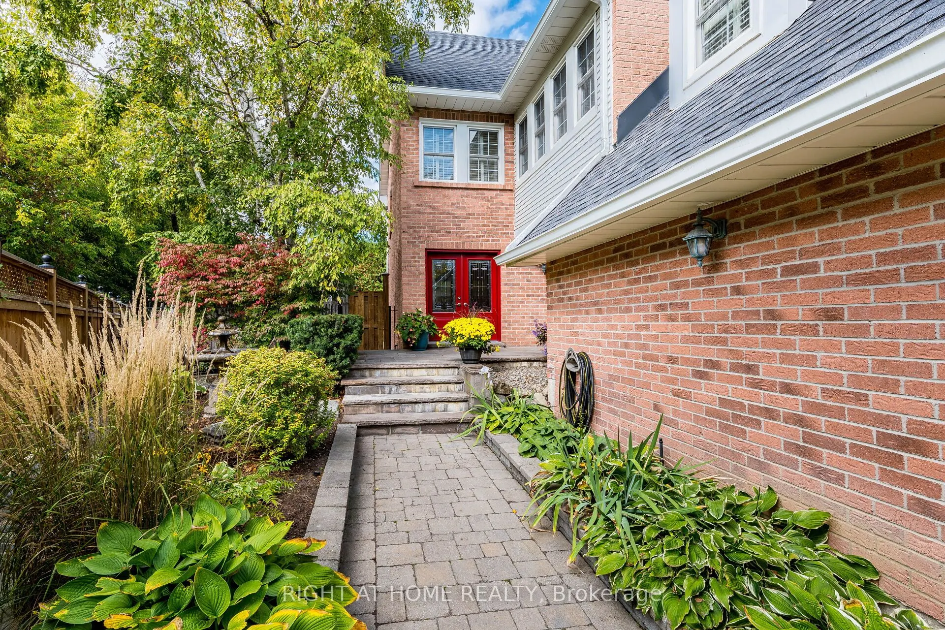 51 Redwood Lane