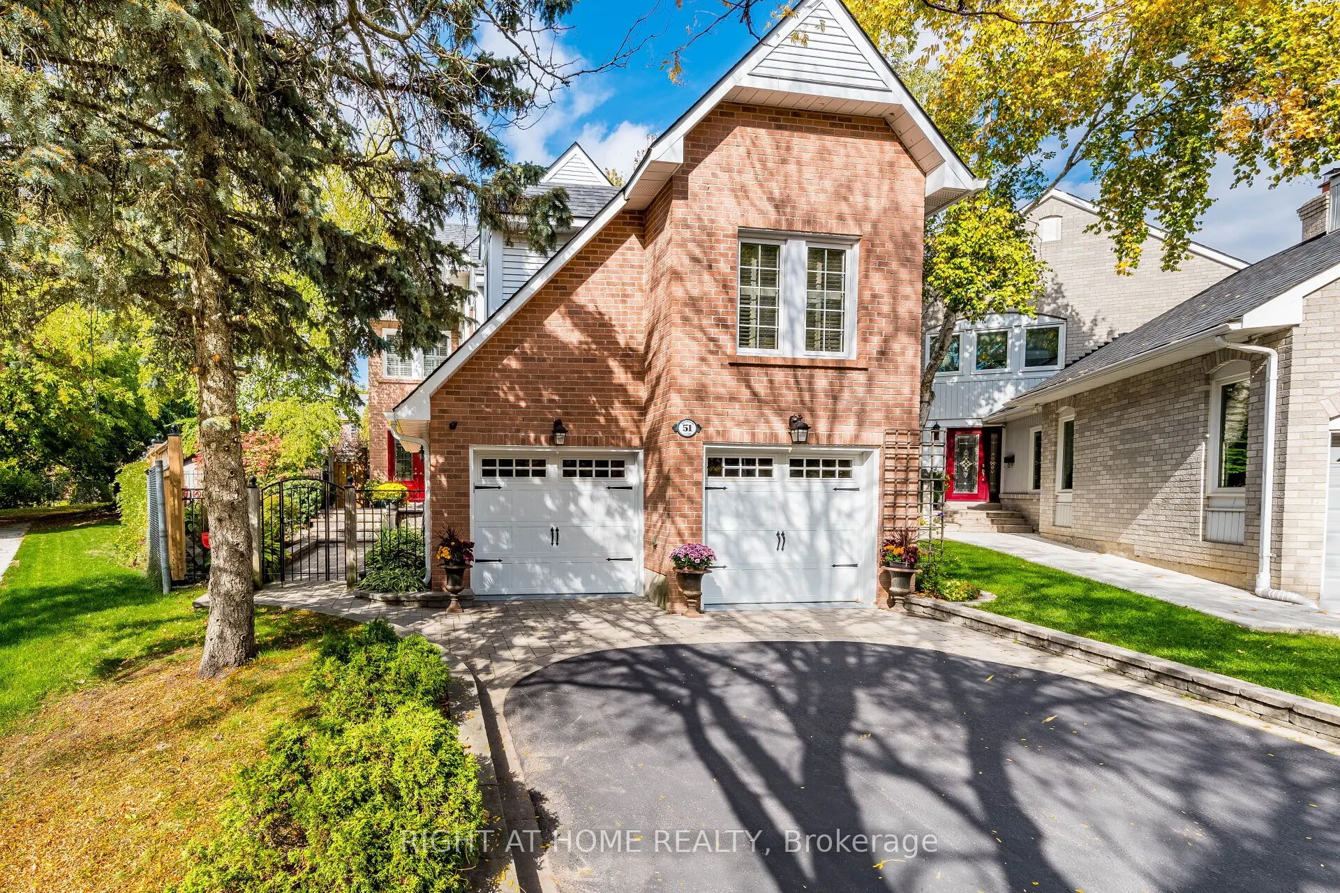 51 Redwood Lane